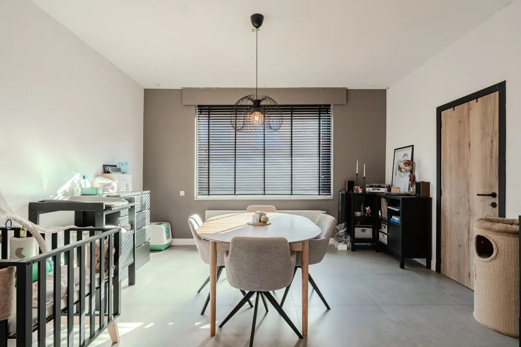 Gerenoveerde gezinswoning met vier kamers in Gistel. foto 11