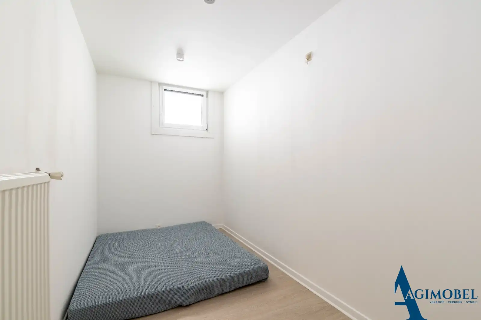 Knus appartement op de eerste verdieping op 25m wandelen van de Zeedijk. foto 7