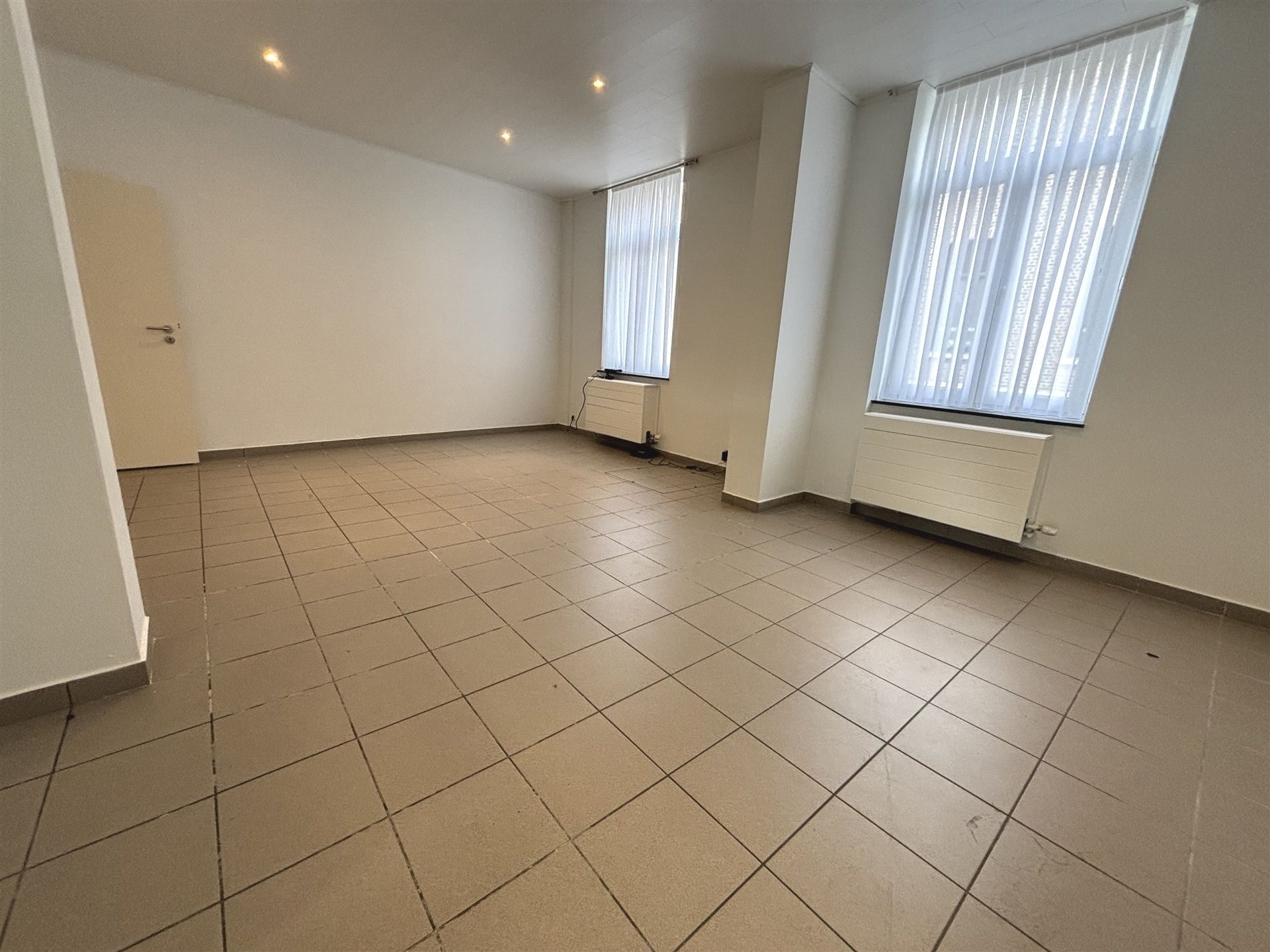 Gelijkvloers appartement met 2 slaapkamers en 2 terrassen foto 3