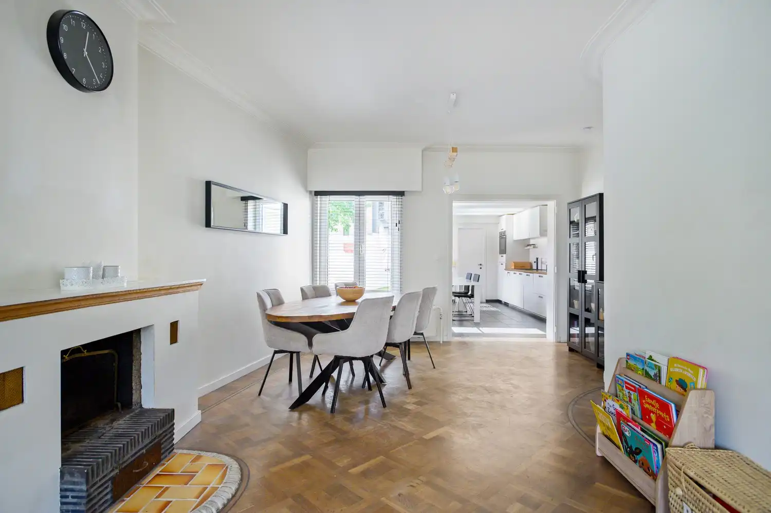 Charmante instapklare woning met 4 slaapkamers te Brasschaat foto 6
