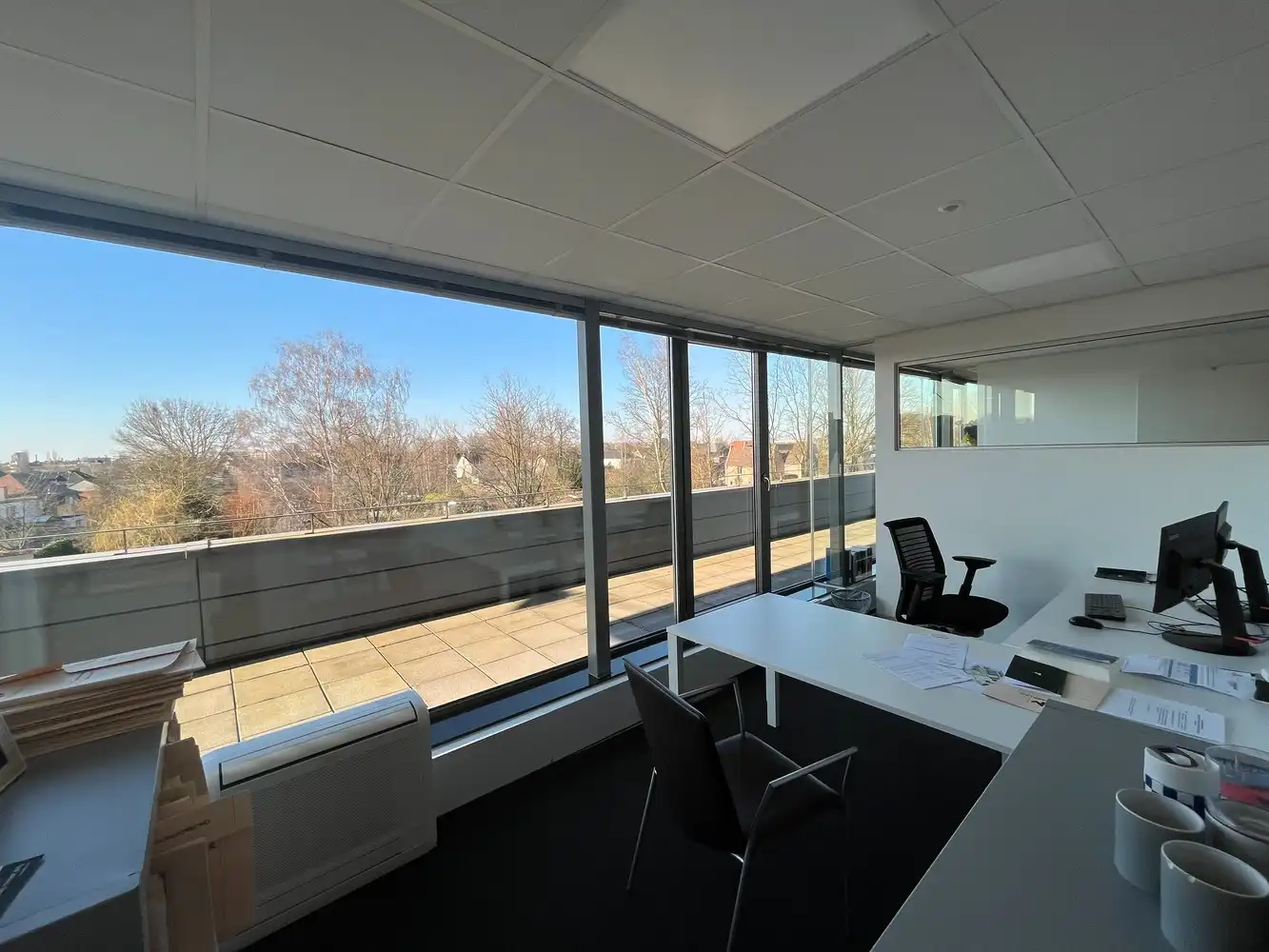 Kantoorgebouw met 54 parkeerplaatsen foto 34