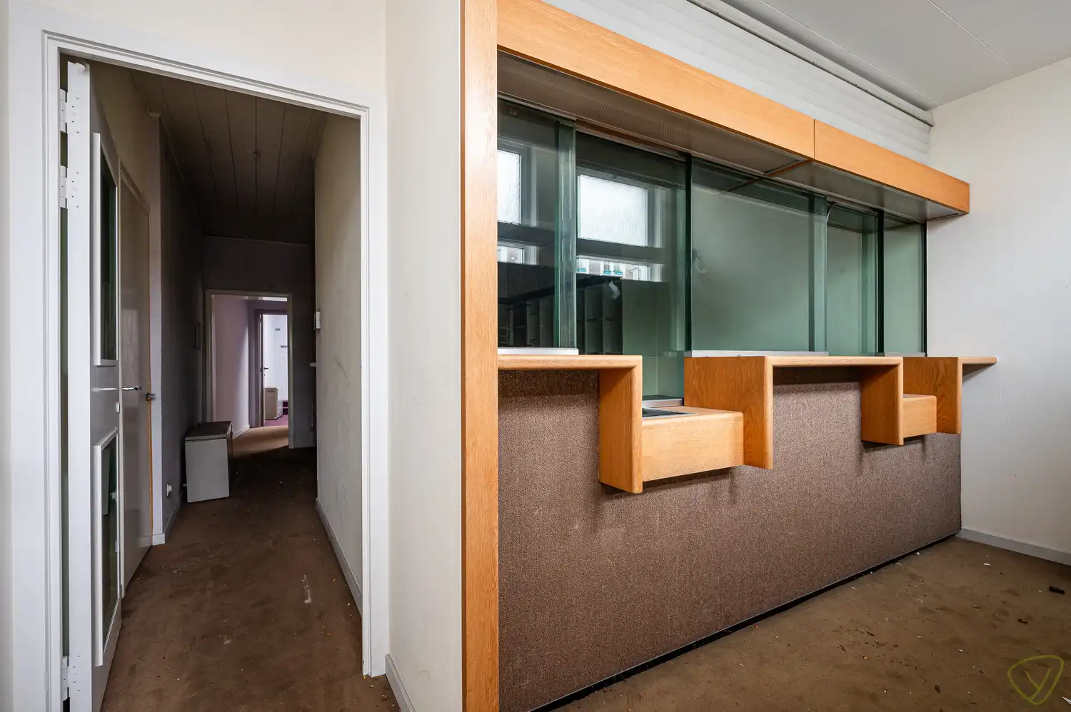 Vastgoedbelegging op een centrale en uitgelezen commerciële locatie! foto 25