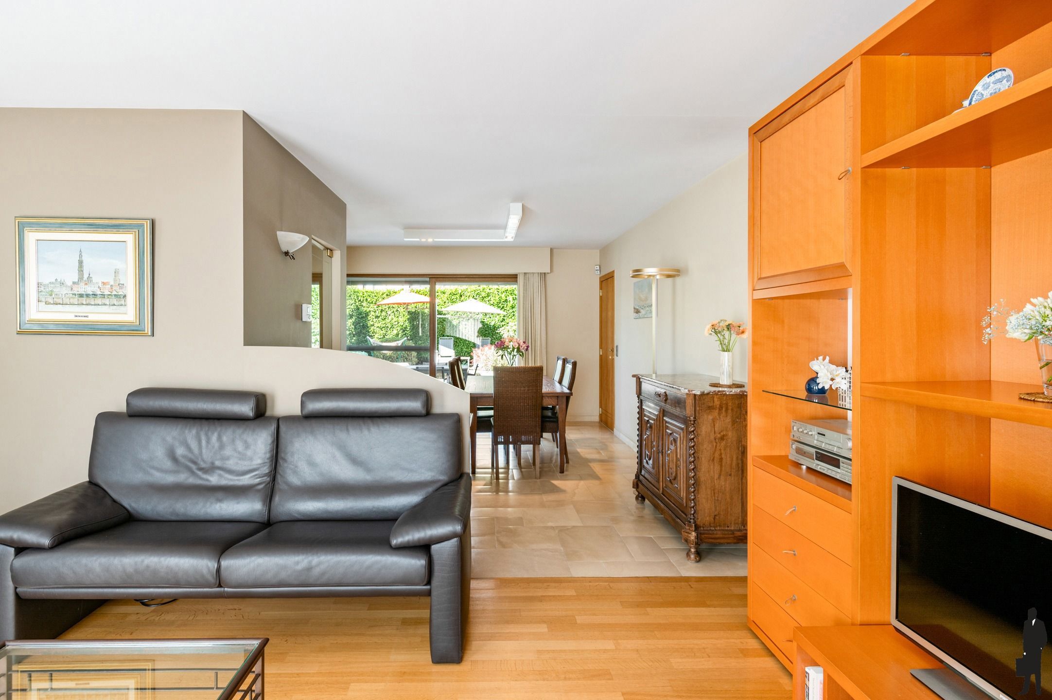 Verrassend ruime woning met 5 slpks en ZW georiënteerde tuin foto 7