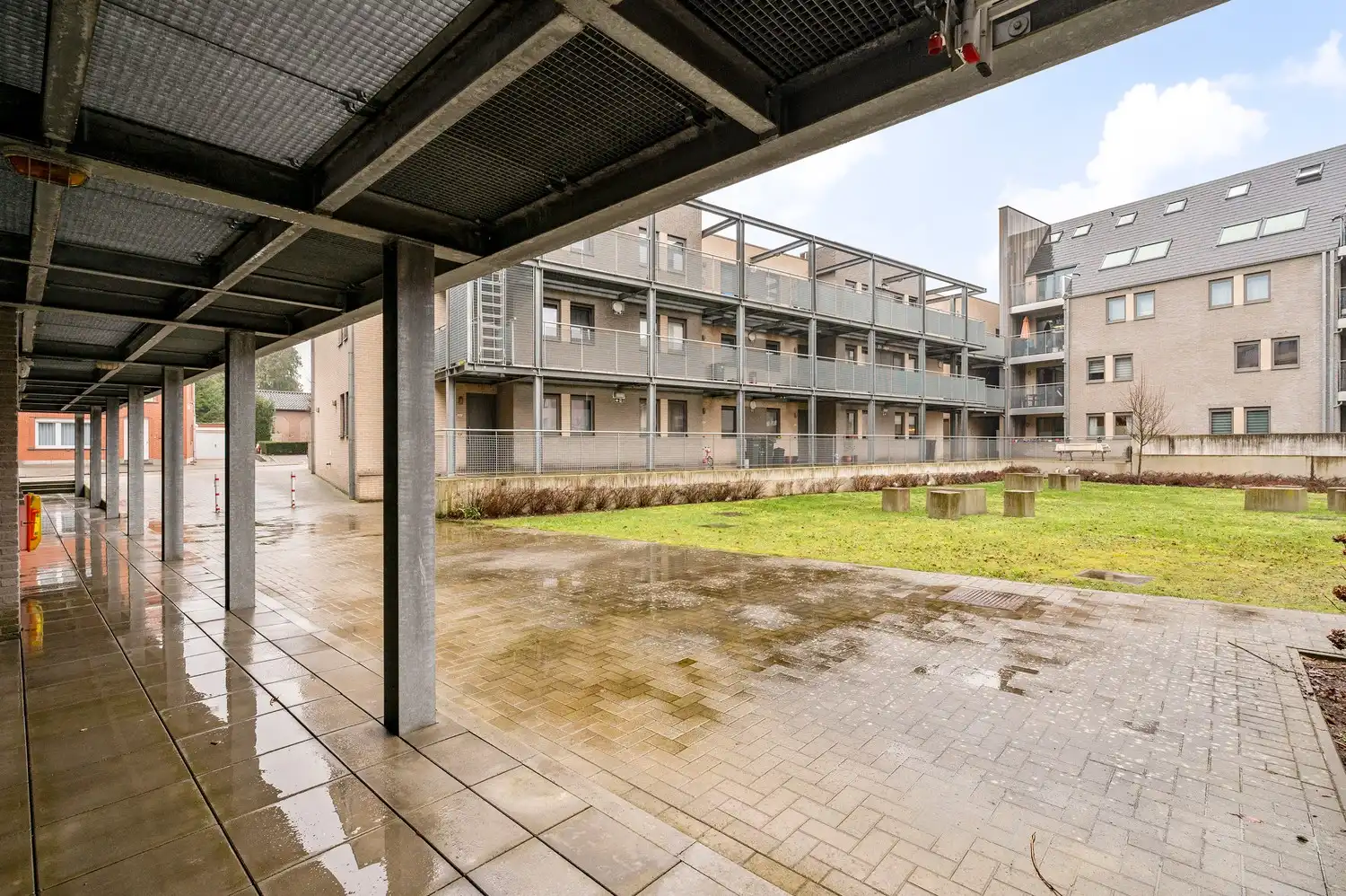 Instapklaar gelijkvloers appartement in het centrum van Beerzel. foto 5