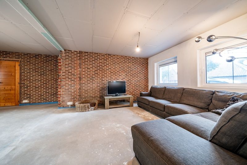 Centrum Torhout : Ruime energetische woning met 4 slaapkamers foto 4