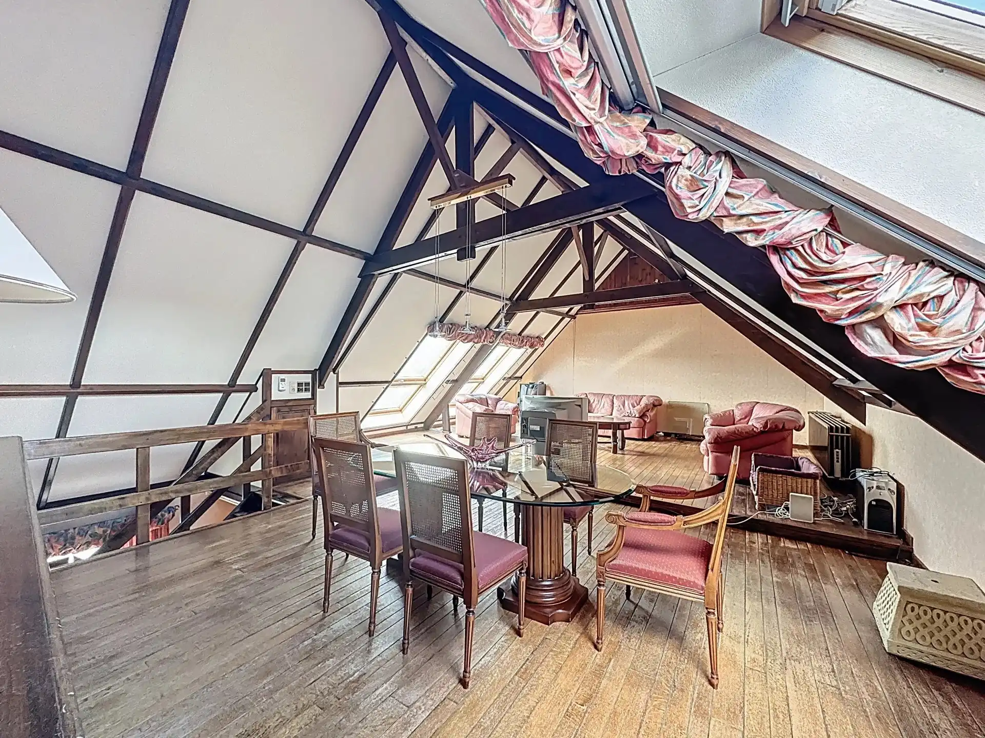 Handelspand (frituur met restaurant en feestzaal) met duplex-appartement met een bewoonbare oppervlakte van 400m² in Mol-Gompel. foto 28