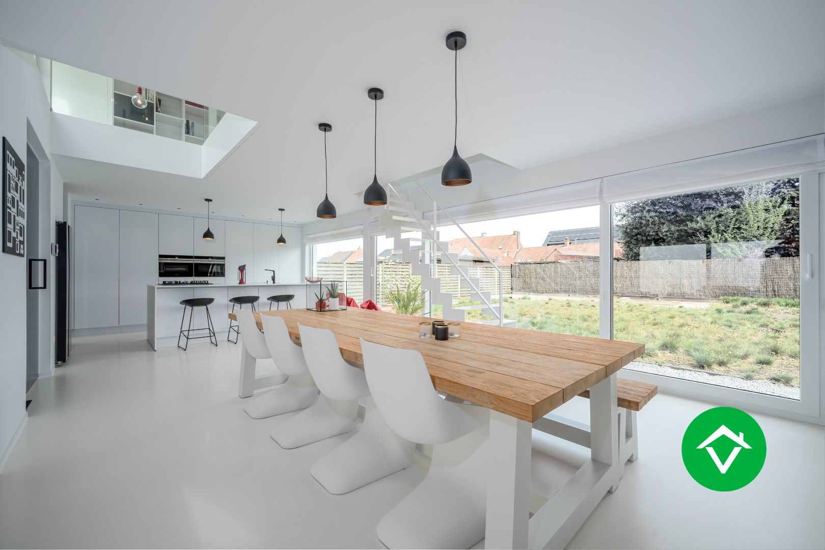 Zeer stijlvolle en instapklare villa te koop in het centrum van Koekelare. foto 9