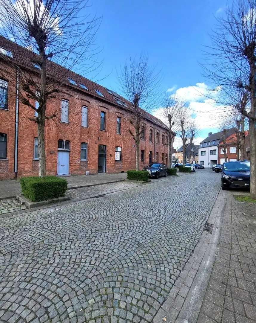 Prima onderhouden woning in centrum Eppegem. foto 28