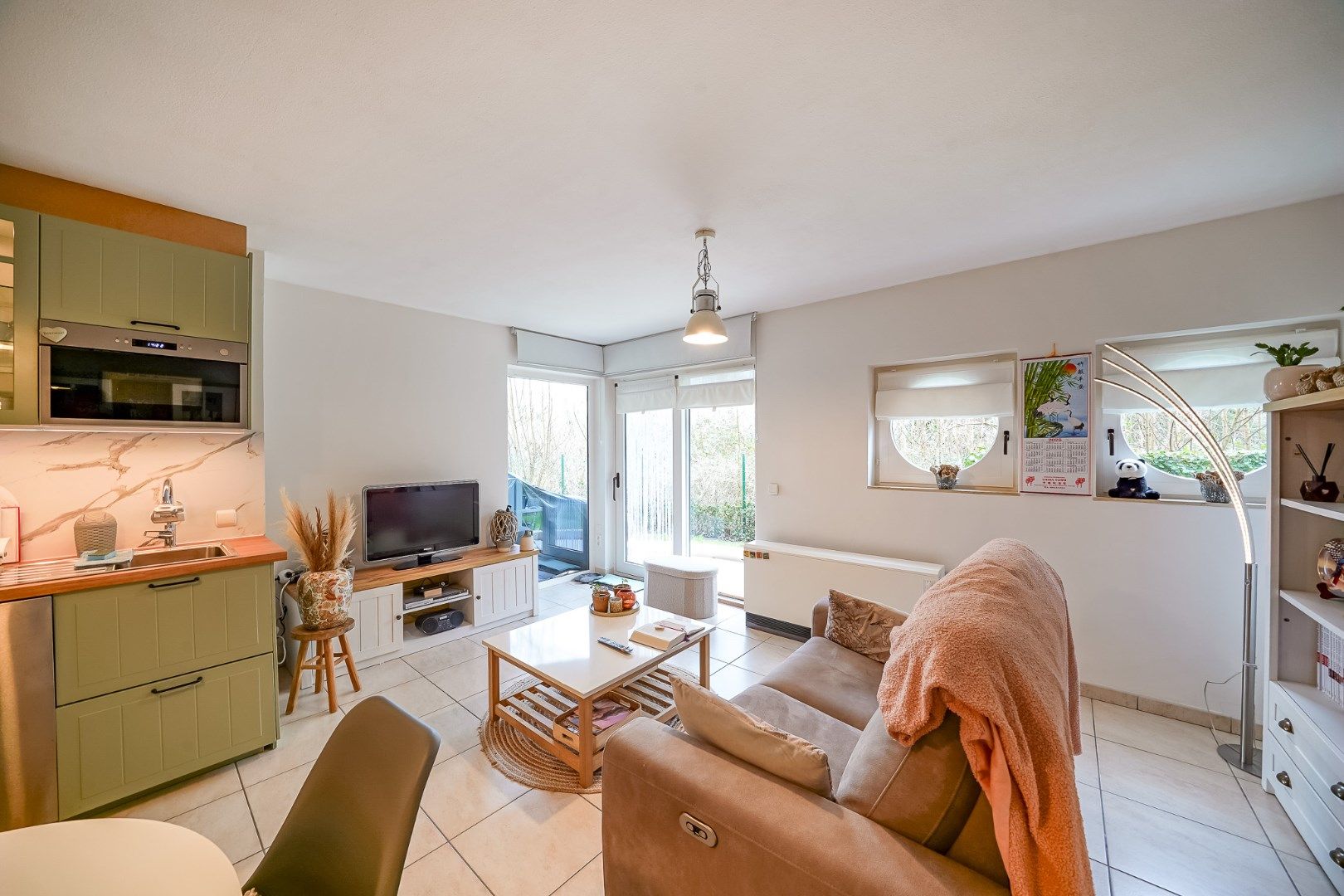 Mooi vernieuwd en instapklaar gelijkvloers appartement  te Bredene foto 5