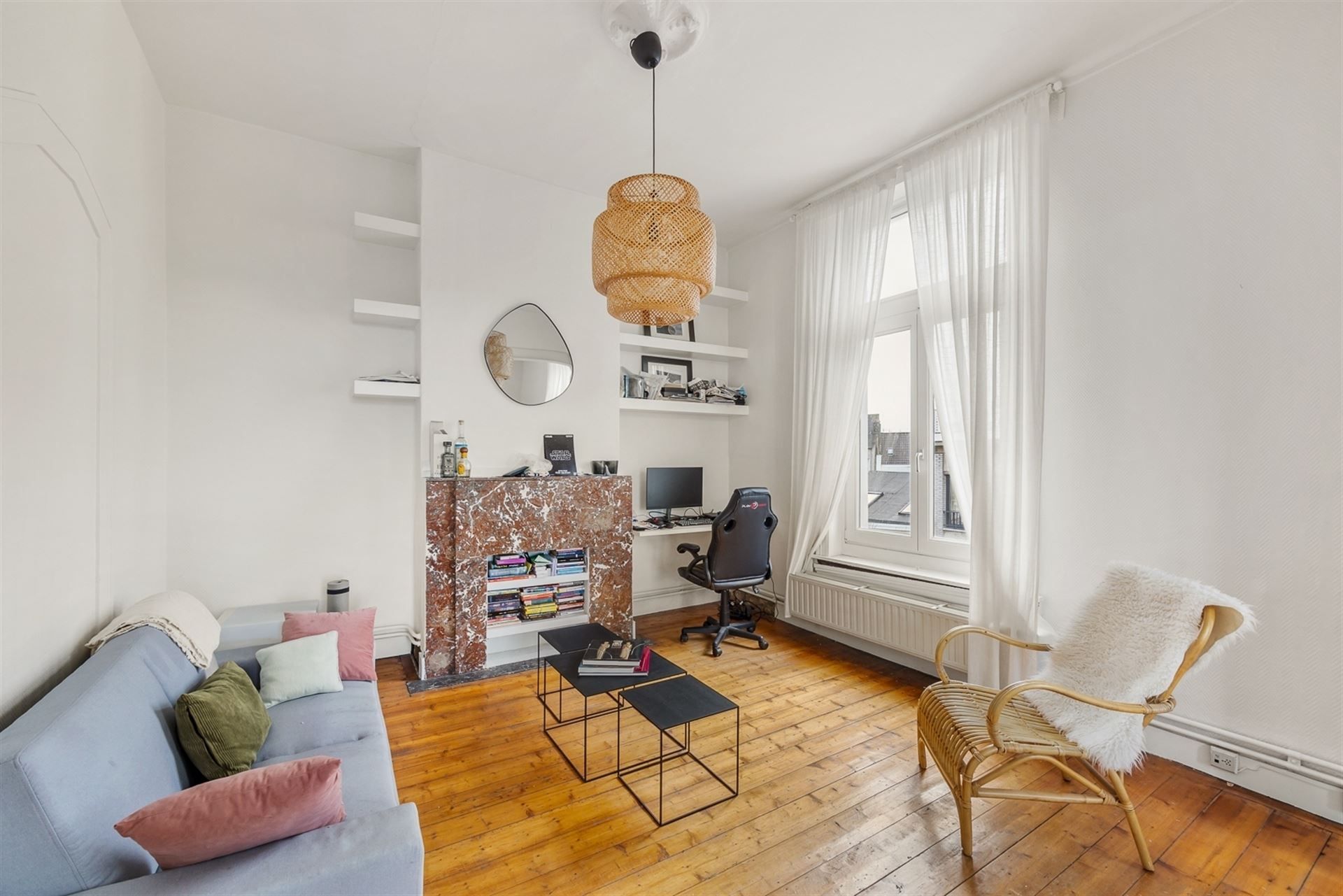 Charmant en lichtrijk appartement op de Lambermontplaats foto 2