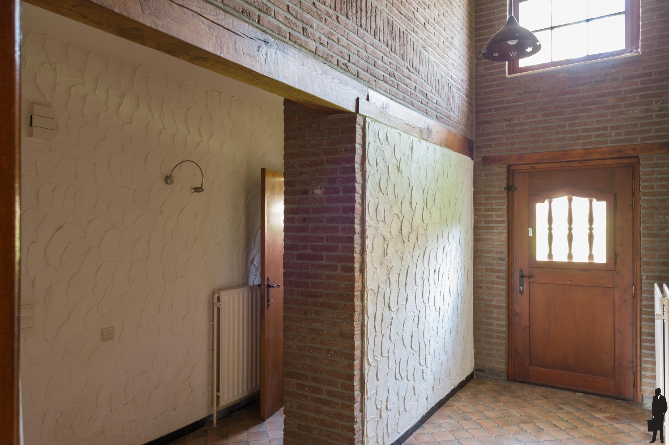 Villa in groene omgeving foto 3
