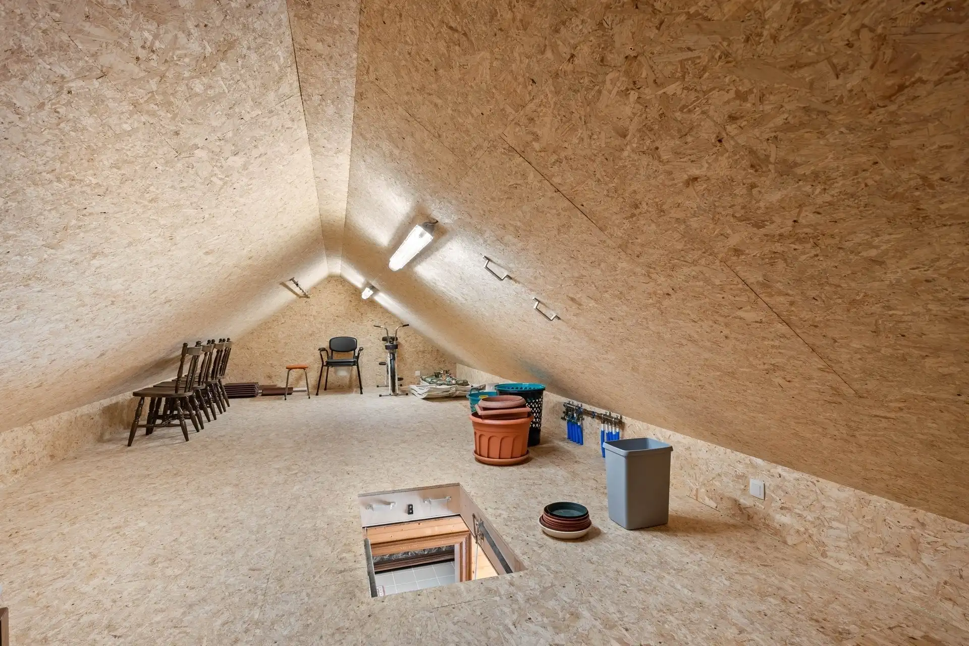 top onderhouden en energiezuinige woning + magazijn foto 20