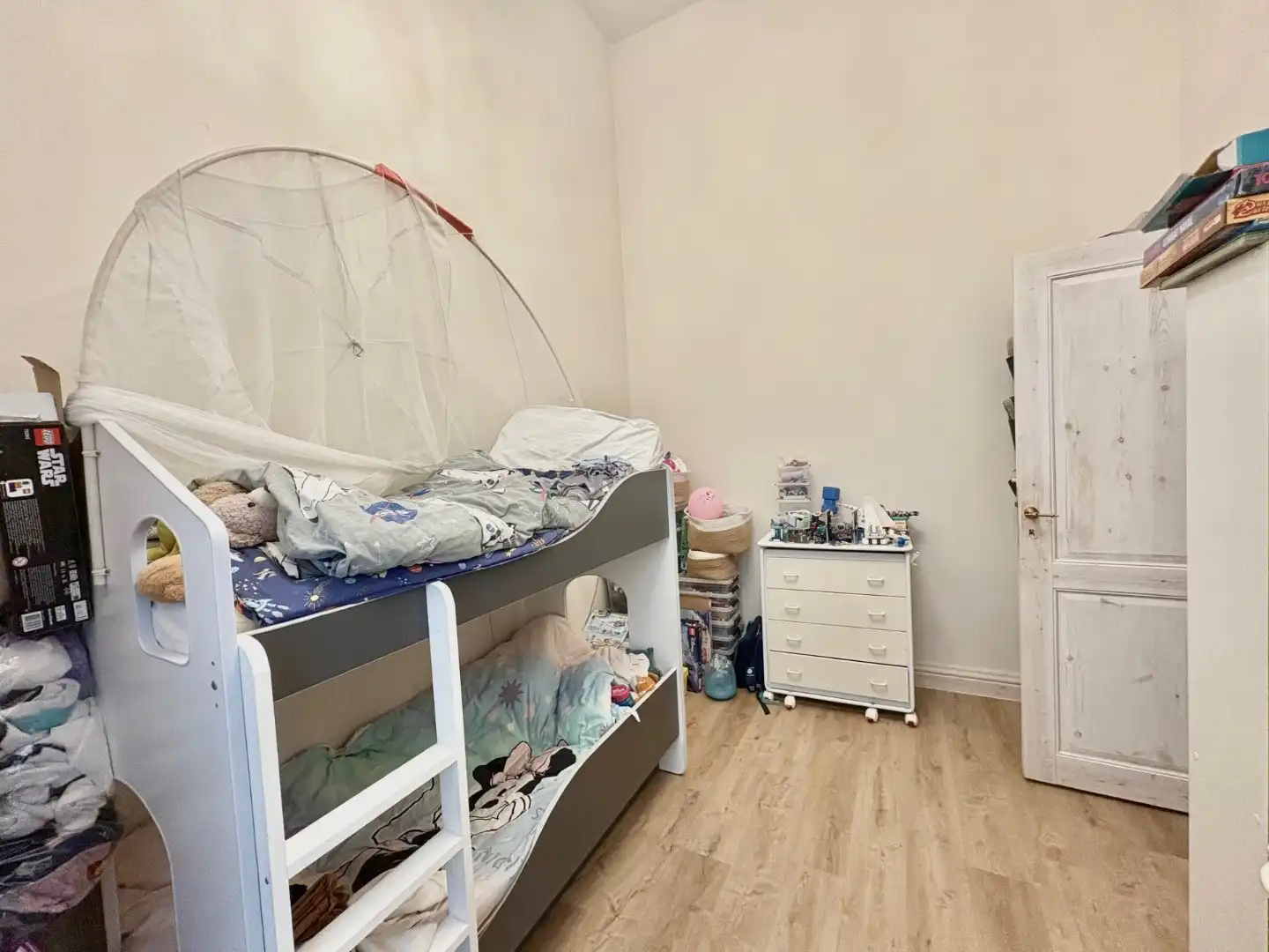 Sfeervol en ruim gelijkvloers 2-slaapkamerappartement met mezzanine foto 6