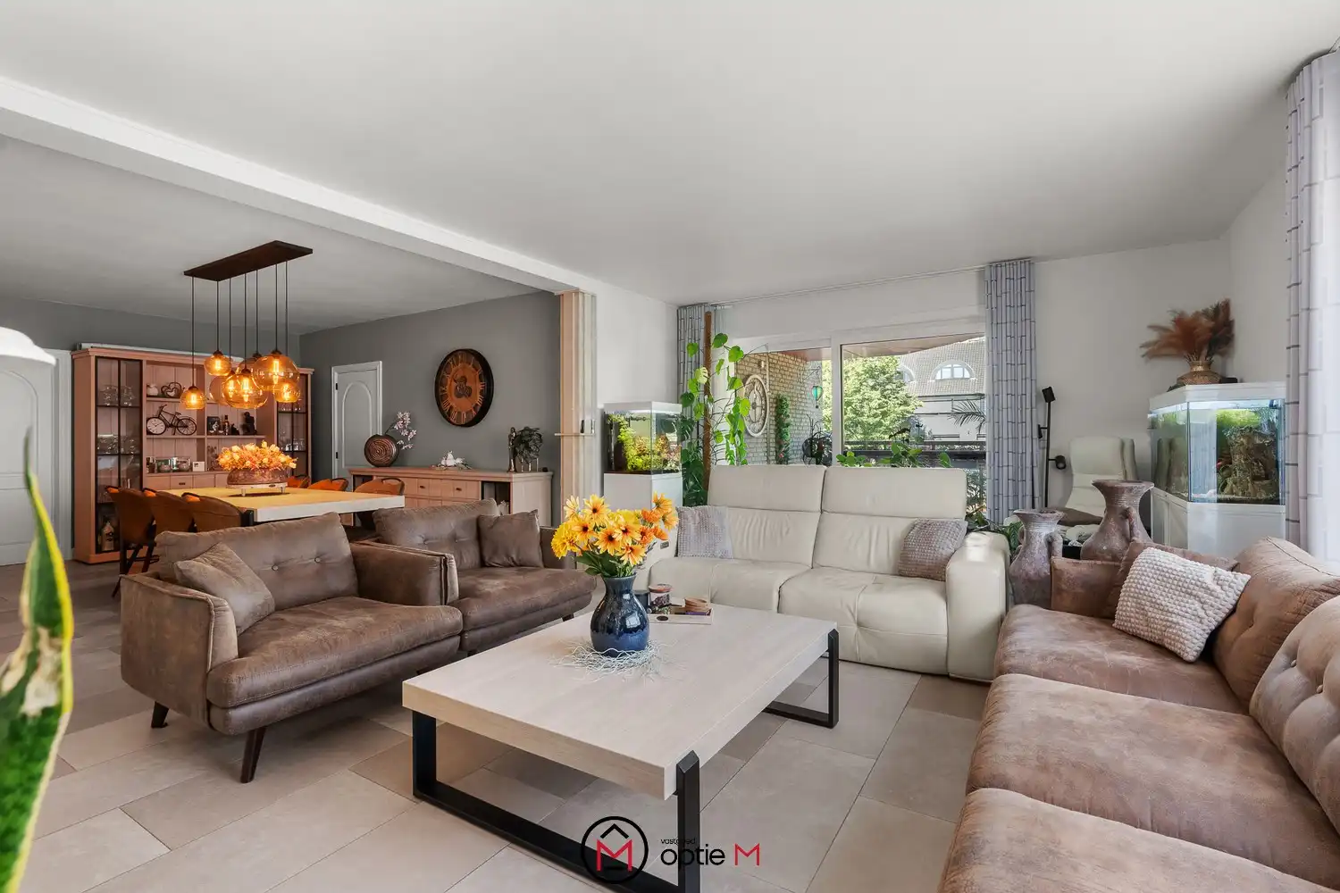 Ruim gerenoveerd appartement van 170 m² met 4 slaapkamers en twee terrassen in hartje Genk foto 8