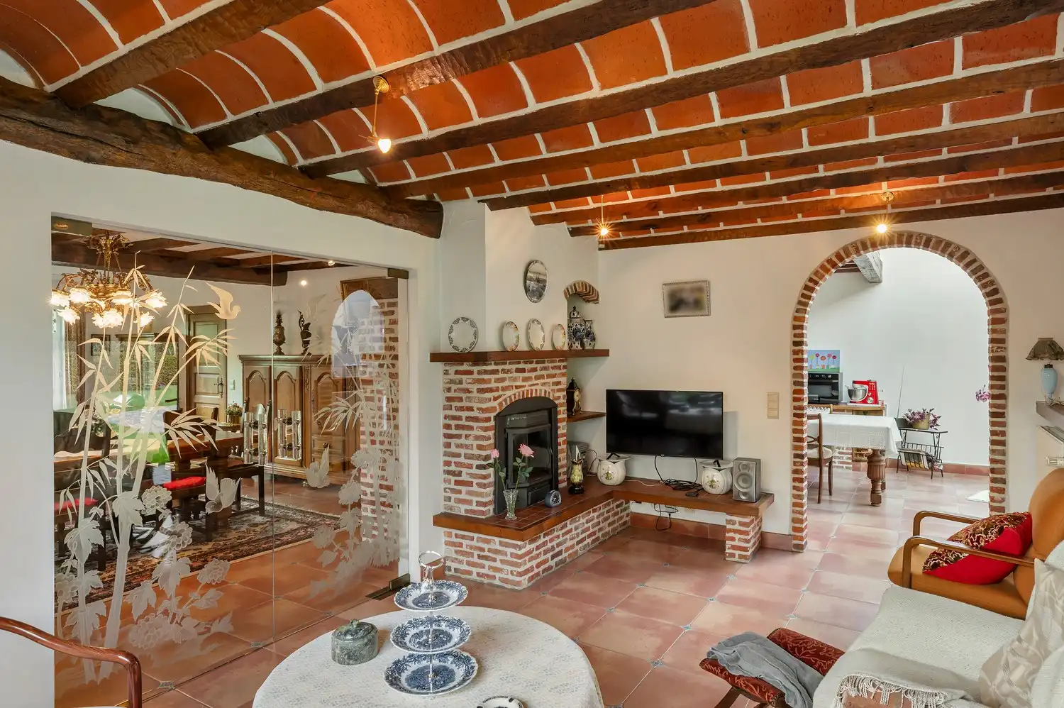 Ruime woning | 6 slpks | grote tuin foto 7