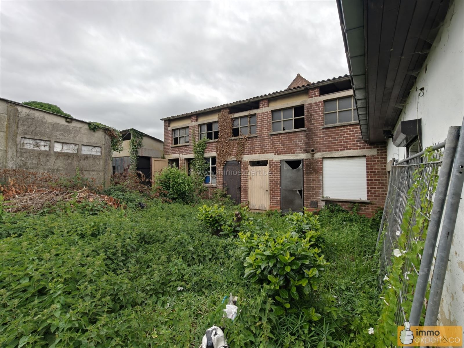 TERNAT: Super gelegen woning / Nieuw dak foto 10
