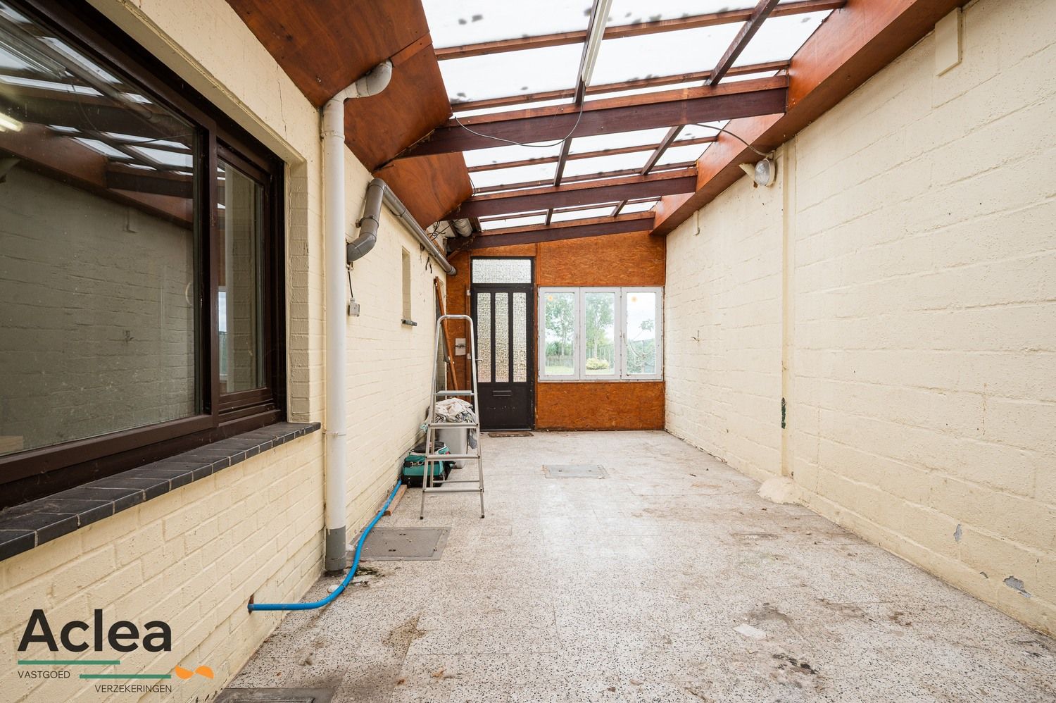Renovatieproject op een perceel van 645m² met open zichten foto 7