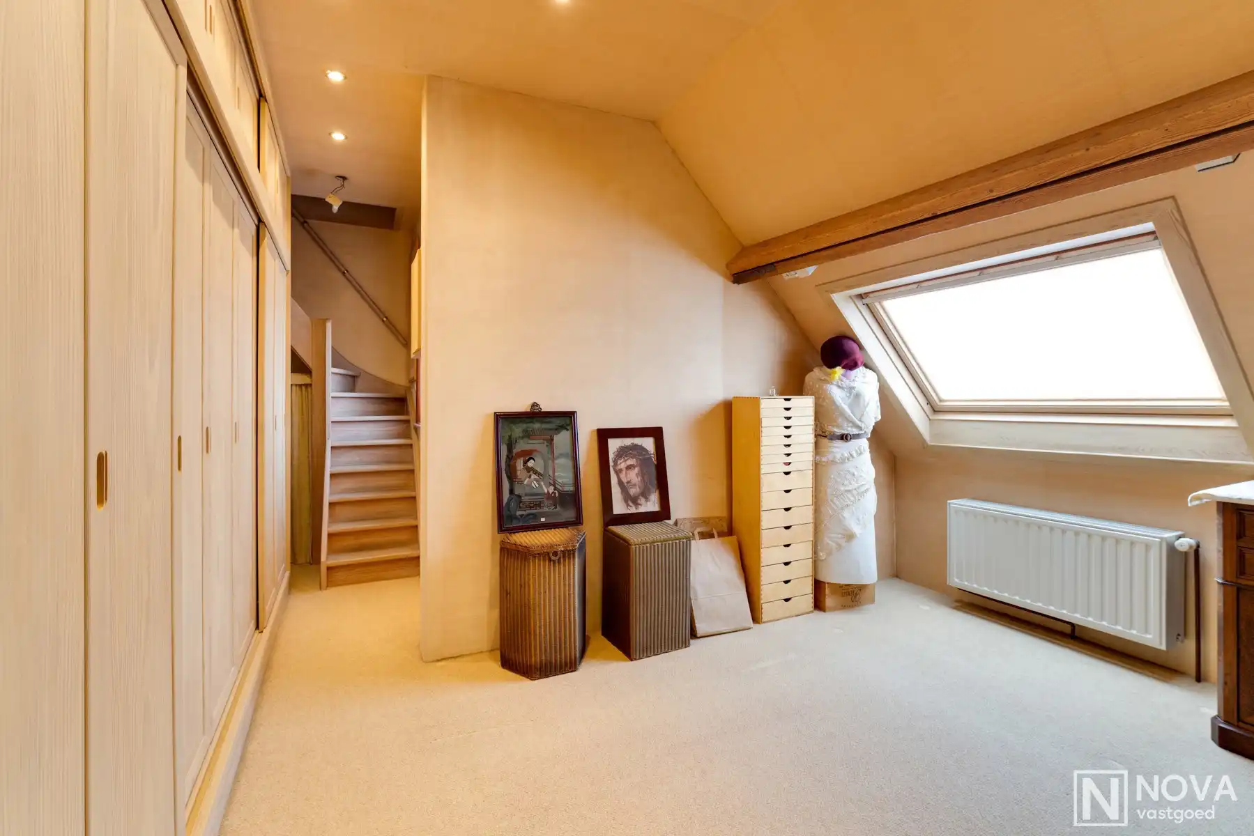 Trapgevelwoning in de historische binnenstad van Nieuwpoort foto 6