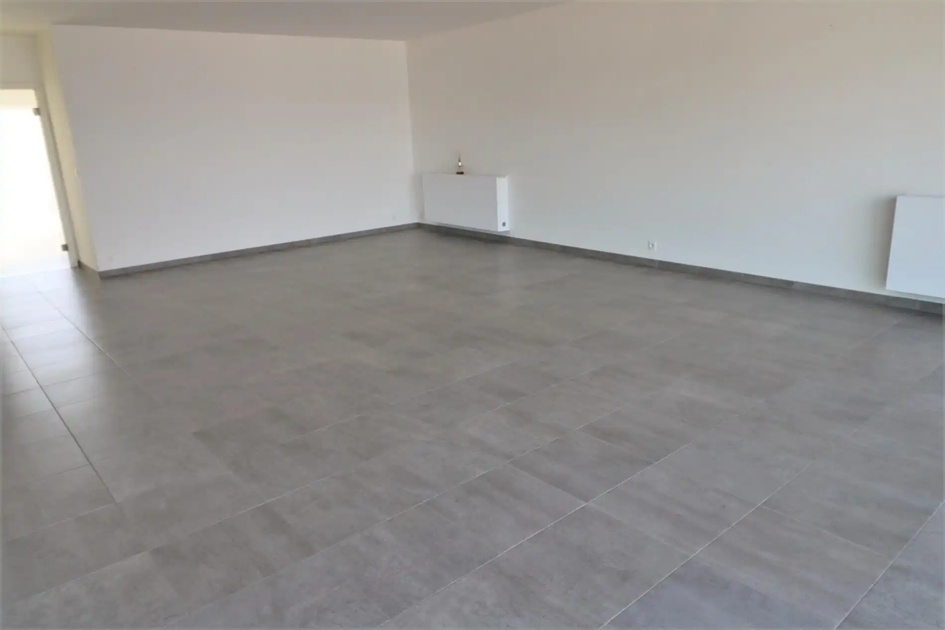 Prachtige penthouse met zonneterrassen (66m²) met fenomenaal zicht op de Spuikom inclusief garagebox ! foto 5