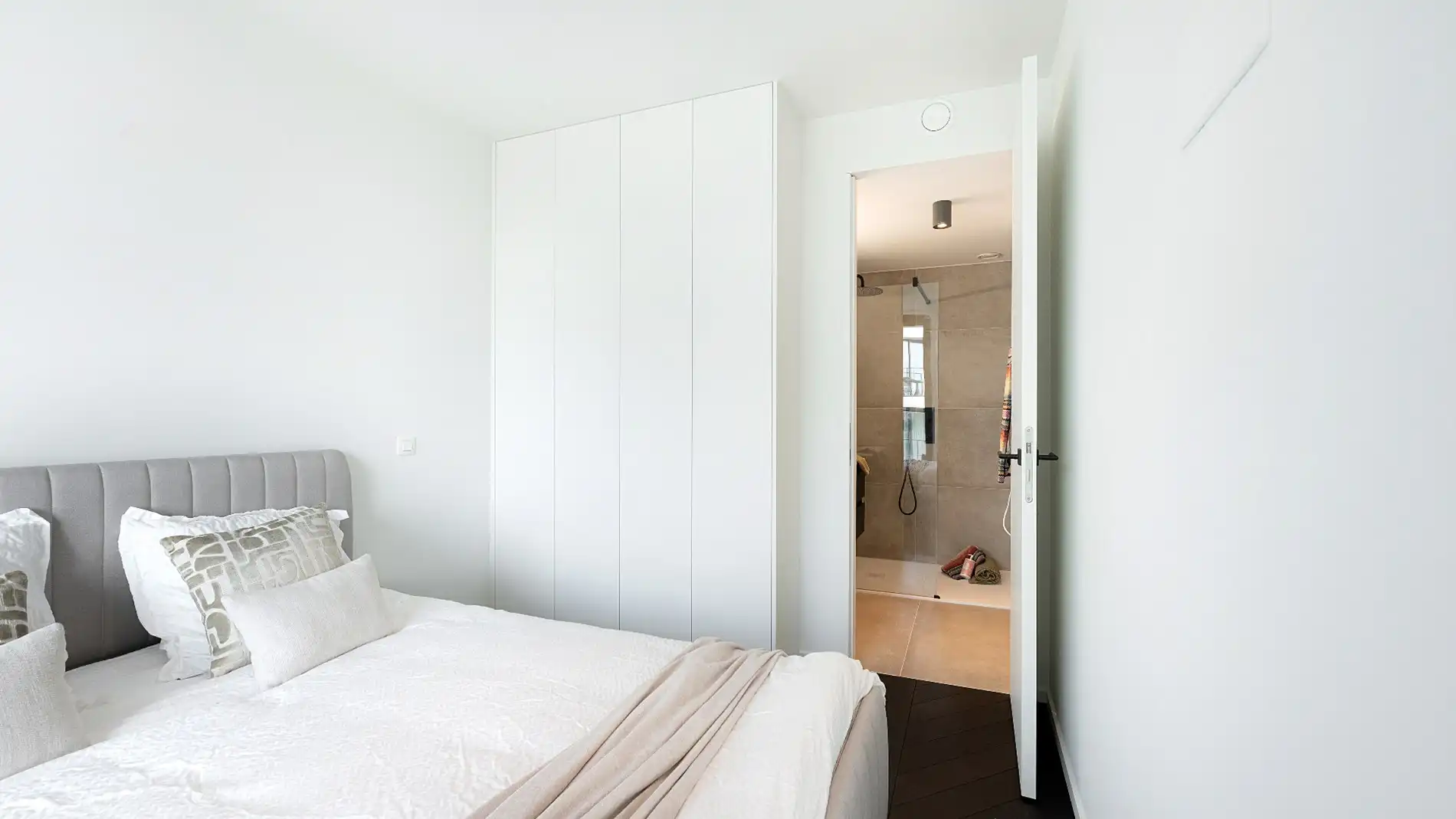 Nieuwbouw onder registratierechten! Modern appartement met groot zonneterras  foto 16