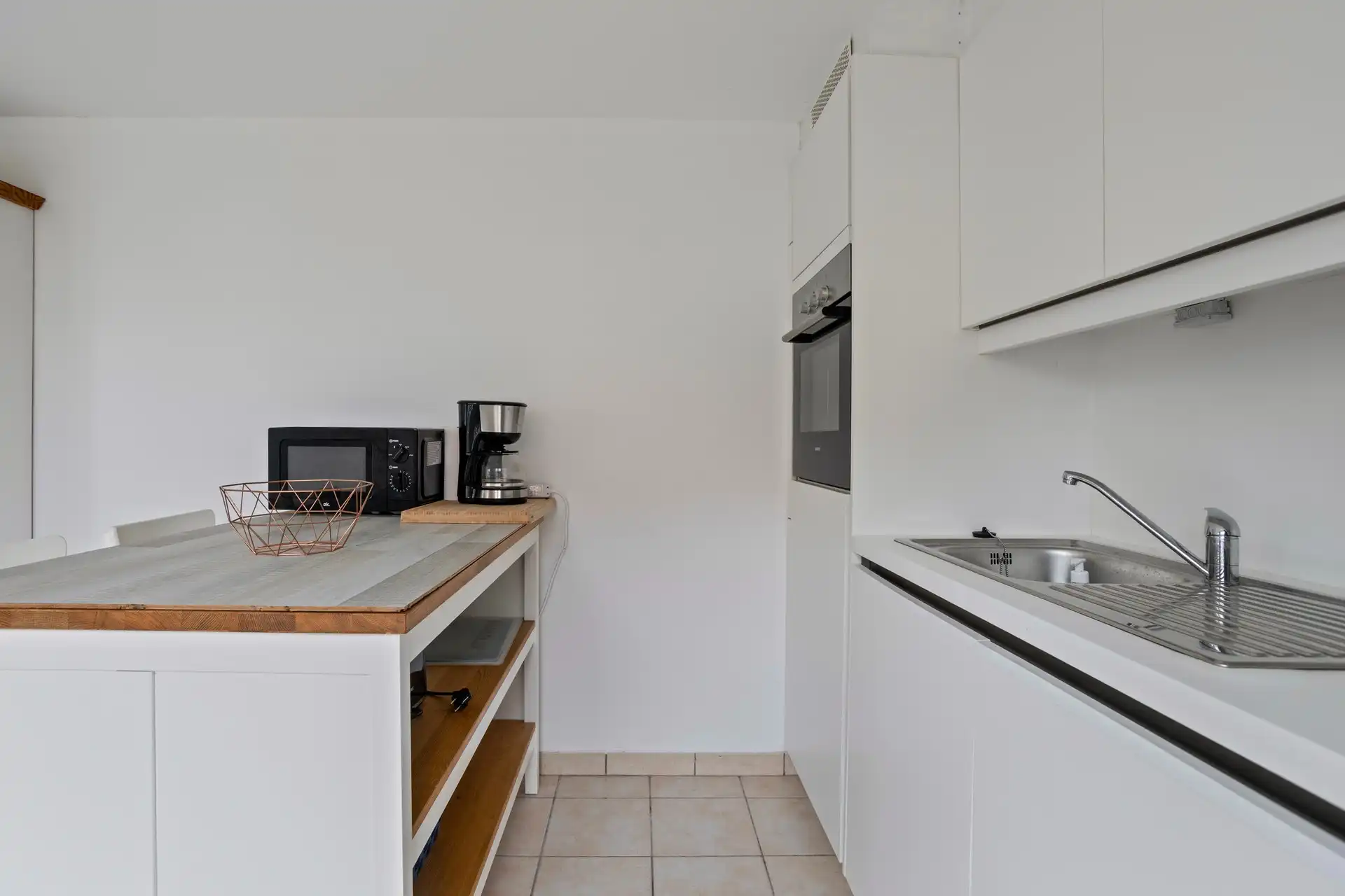 Vakantiewoning met 3 slaapkamers en zongerichte tuin. foto 7