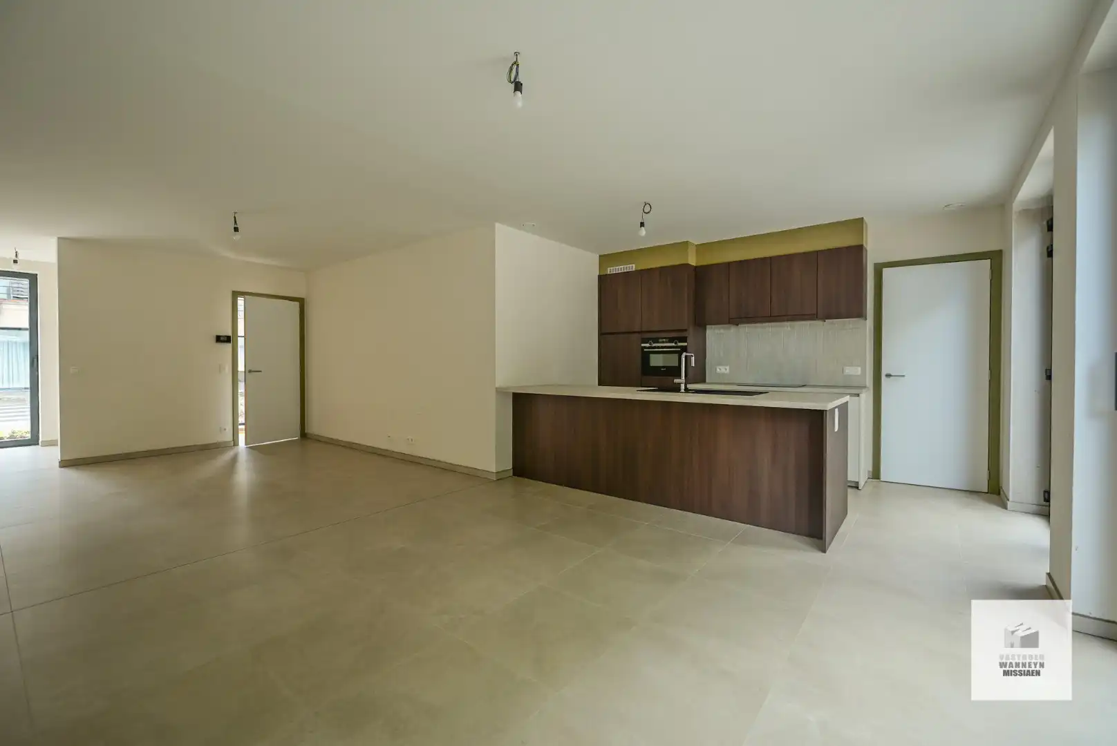 Moderne en energiezuinig nieuwbouw met 4 slaapkamers, tuin en garage foto 6