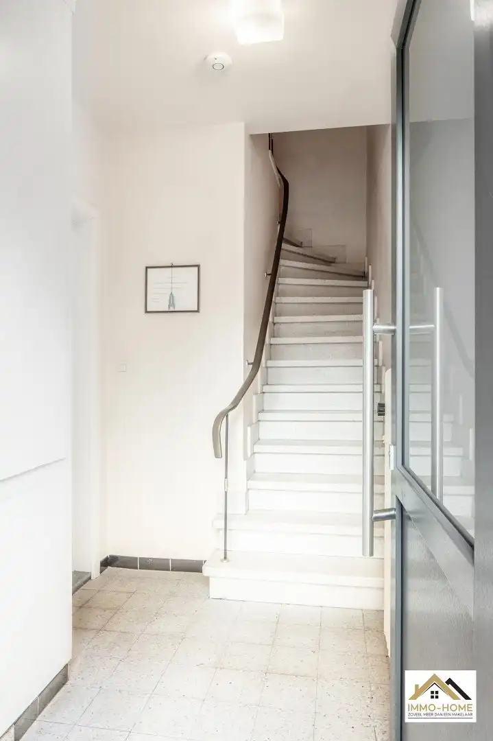 Opbrengsteigendom op topligging te Oostakker, grens Gent foto 5