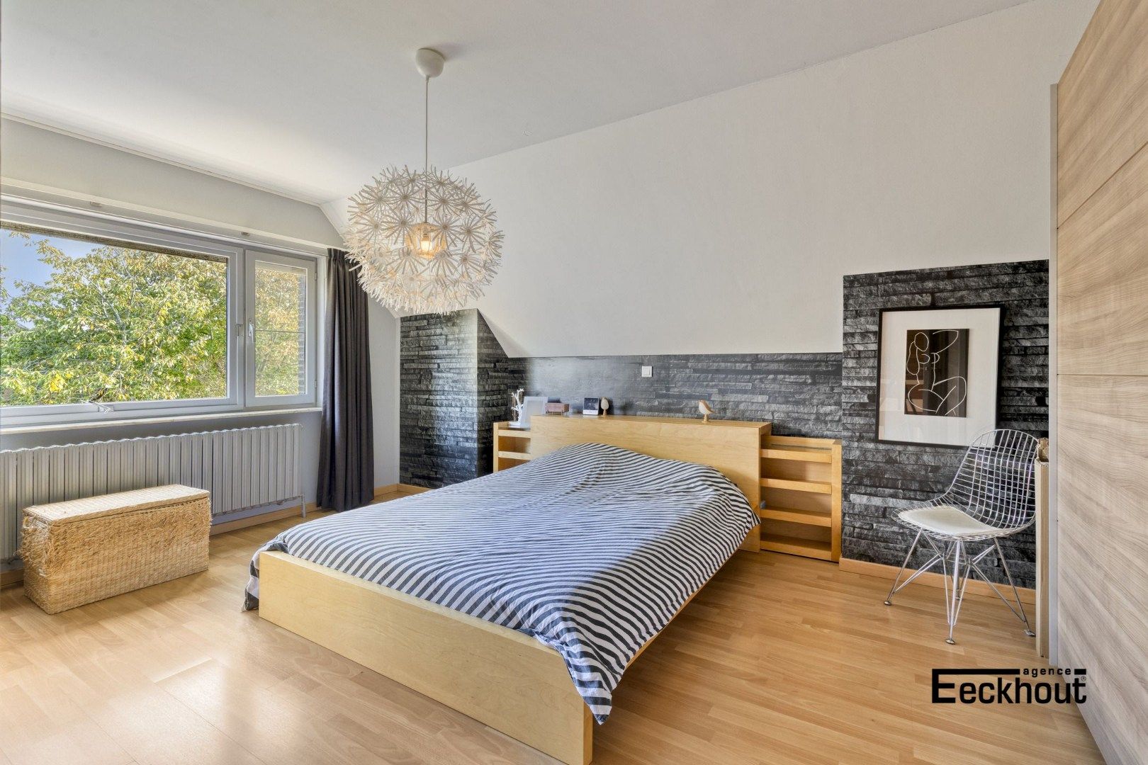 Alleenstaande woning met tuin en garage in rustige straat! foto 11