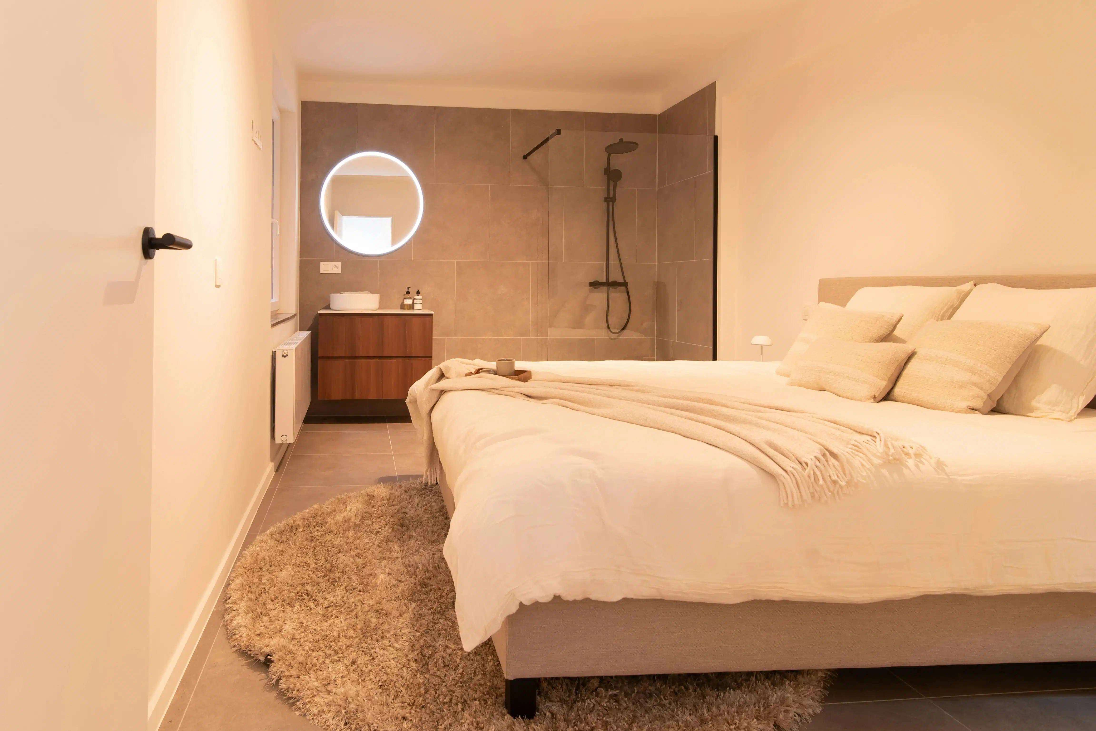 Fantastisch 3-slaapkamerappartement met frontaal zeezicht foto 12