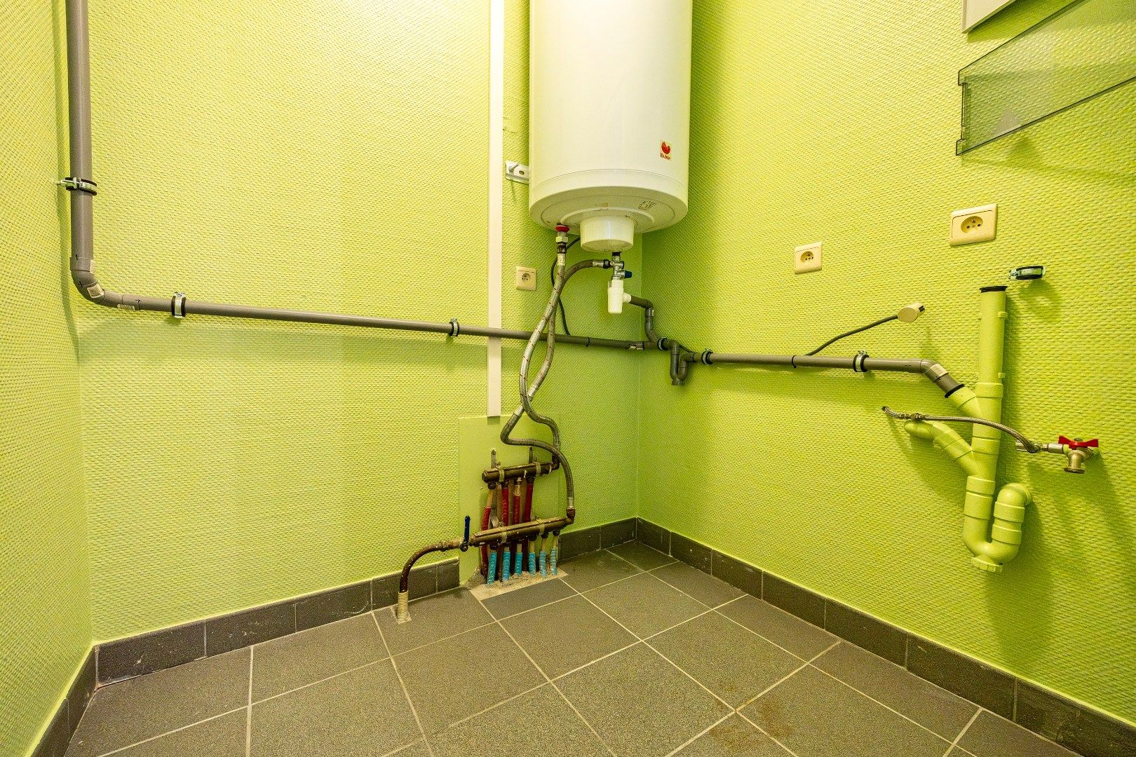 Instapklaar en energiezuinig appartement met 2 slpk te Buizingen. foto 17