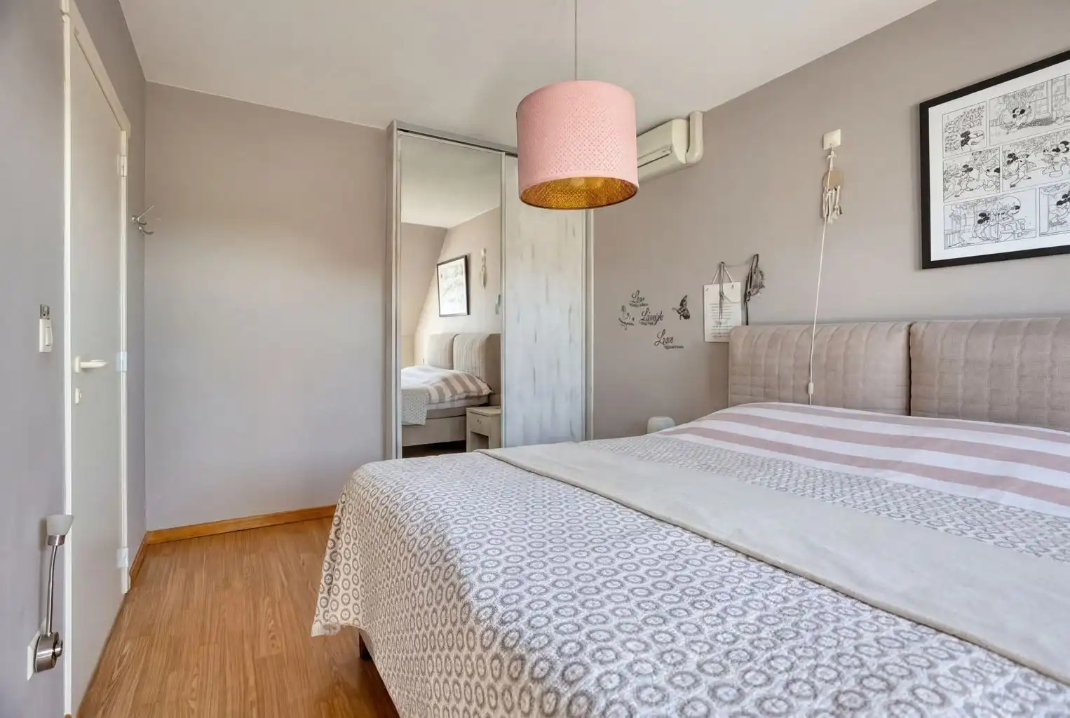 Prachtig duplexappartement met 3 slaapkamers, 2 terrassen en een inpandige garagebox, rustig gelegen op wandelafstand van het centrum van Maaseik. foto 13