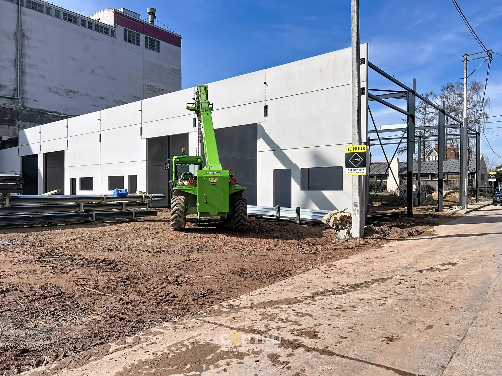 Nieuwbouw KMO-units van 221m² TE HUUR (VH van 7m, 2 parkings, aparte loopdeur en raam), te Kerkhove (Avelgem). foto 15