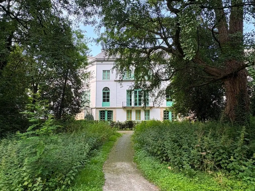 Bijzonder stijlvolle assistentie-penthouse met groot terras, midden in het groen, hartje Gent. foto 23