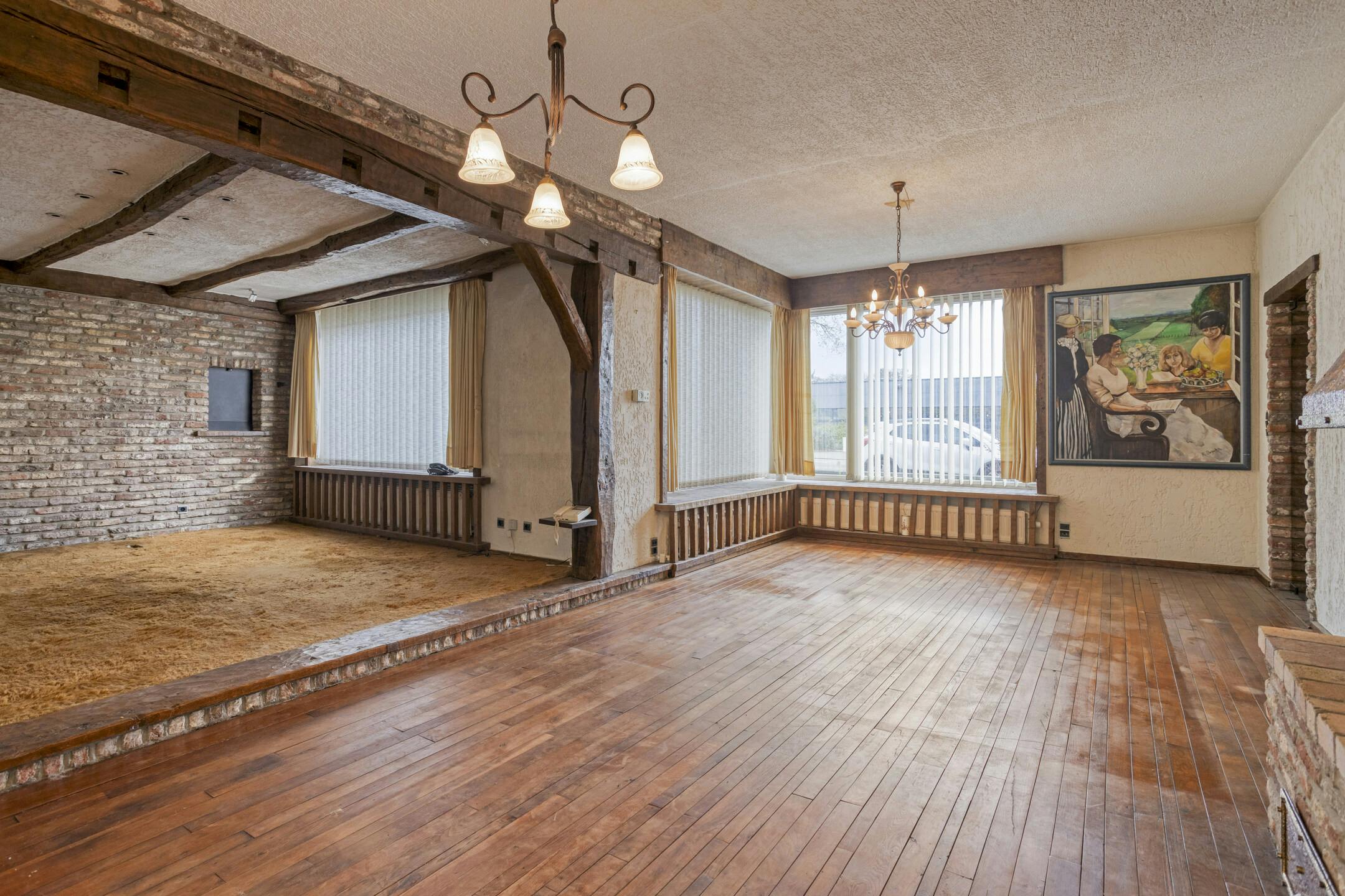 Huis te koop in Ieper met 3 kamers, tuin en garage foto 5