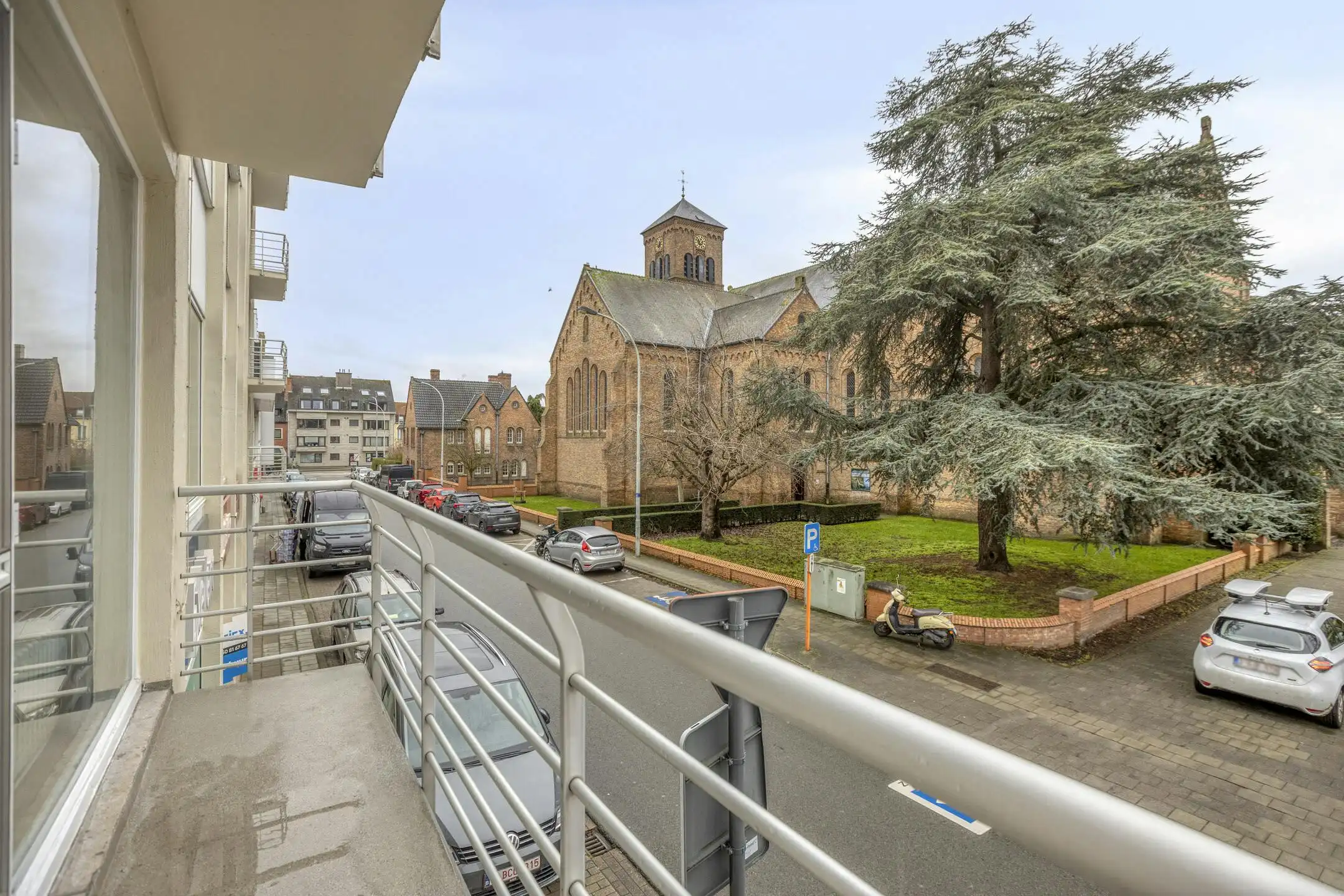 Ruim appartement te koop (117 m²) met 3 slpk te St-Andries foto 4