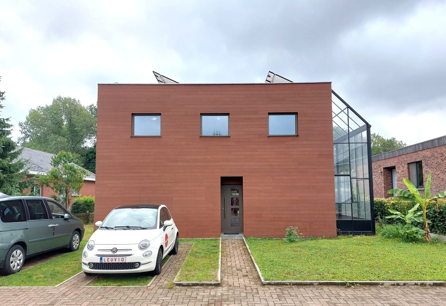 Ruime woning in Leuvense stadsrand // 5 slaapkamers // 2 badkamers //groene tuin // parking foto 2