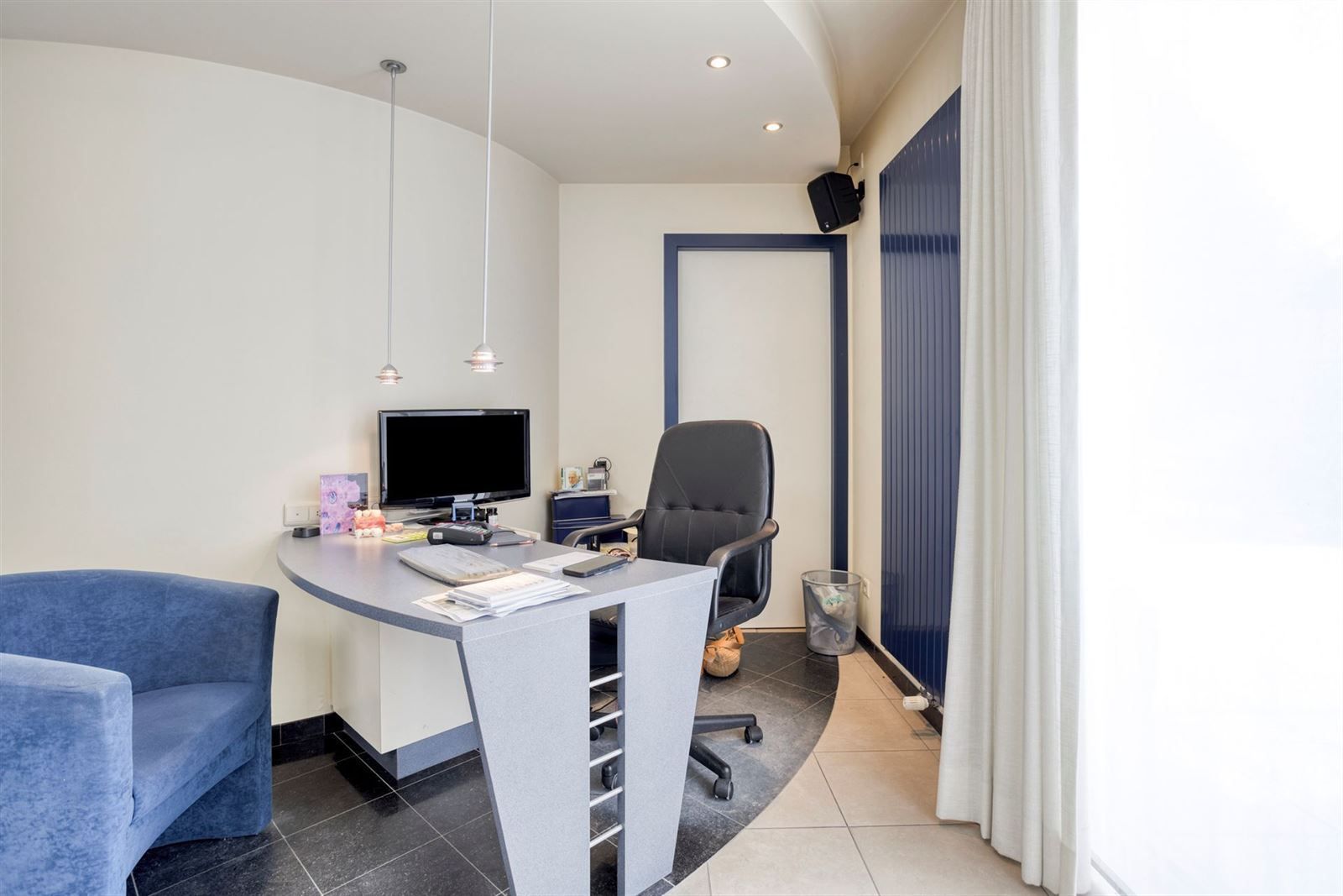 Gelijkvloers appertement (label B) met 4 staanplaatsen en ruim terras  foto 12