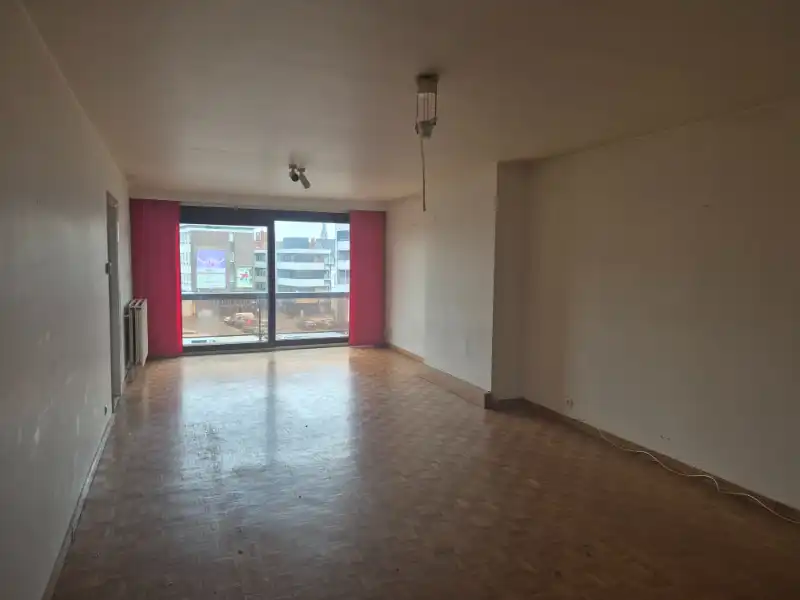 Te huur te Roeselare : appartement met 3 slpks, terras foto 3