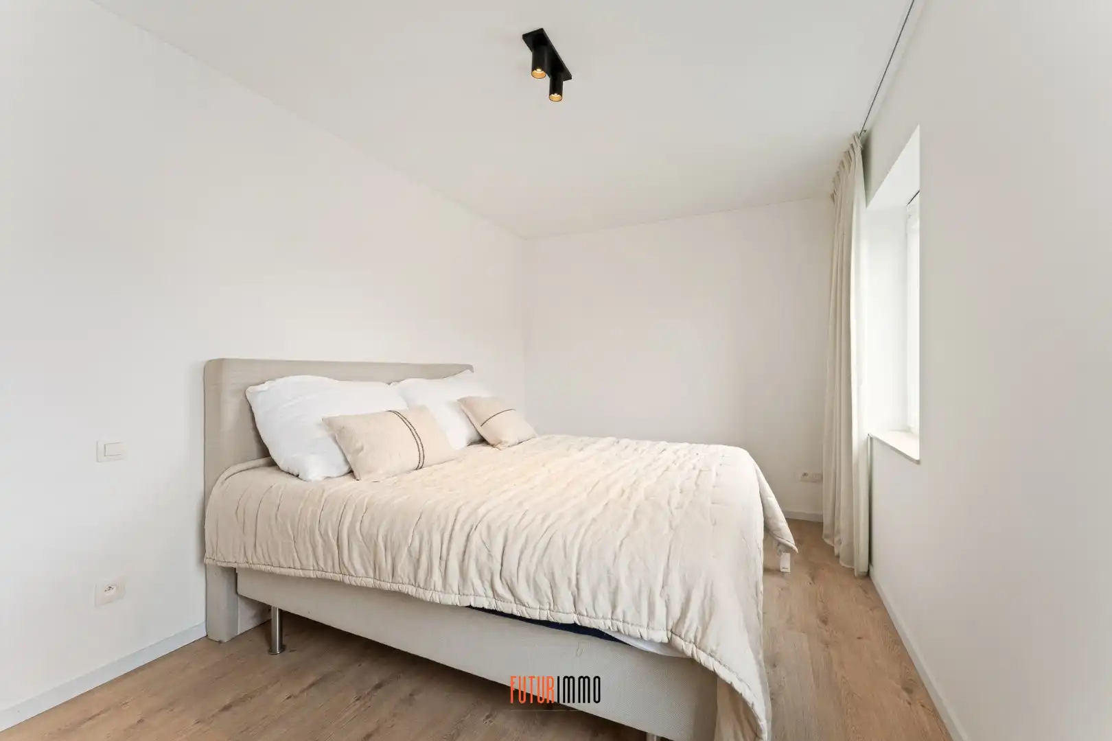 Nieuwbouwwoning met garage foto 7