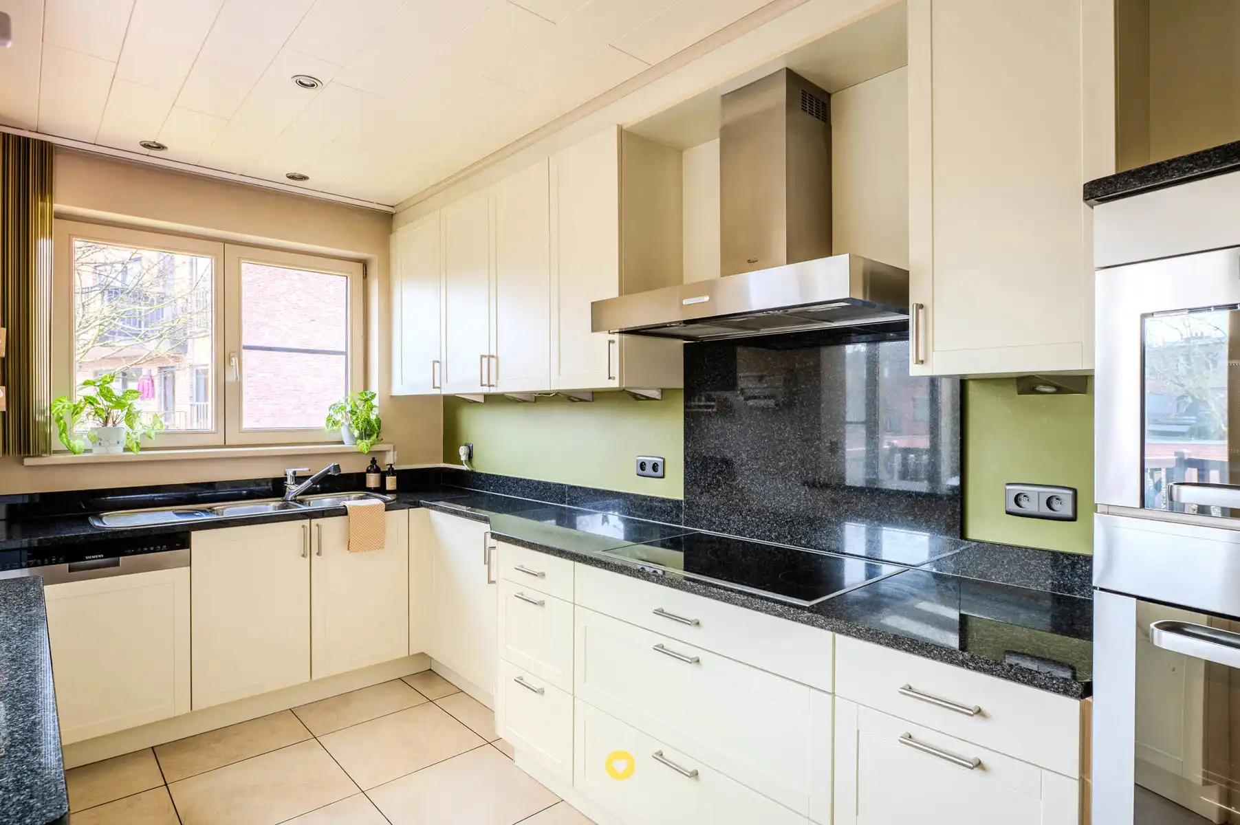 Instapklare bel-etage (EPC B) met zonnige tuin op rustige locatie foto 5