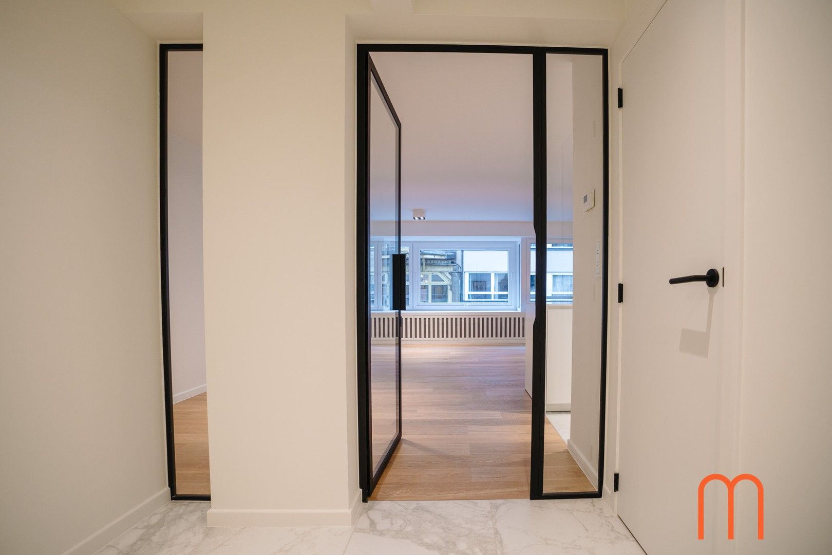 Volledig vernieuwd appartement in residentie Vaughan, Kemmelbergstraat te Oostende. foto 11