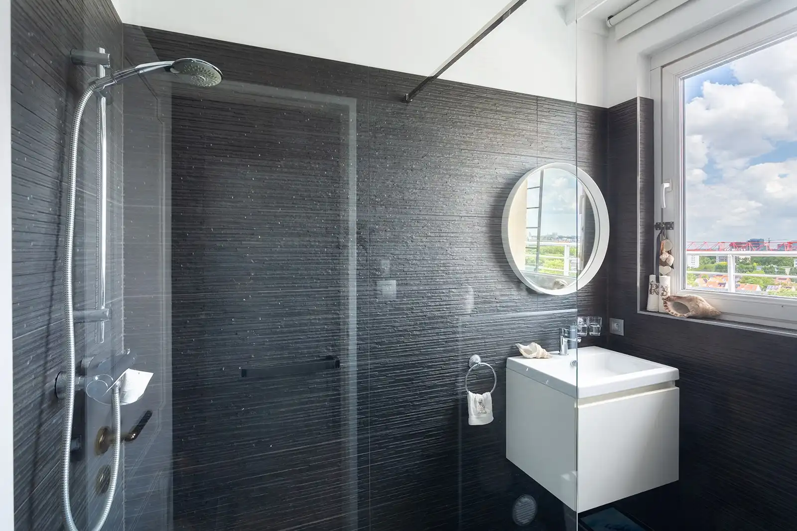 Exclusief penthouse met panoramisch uitzicht op de 12de verdieping foto 27