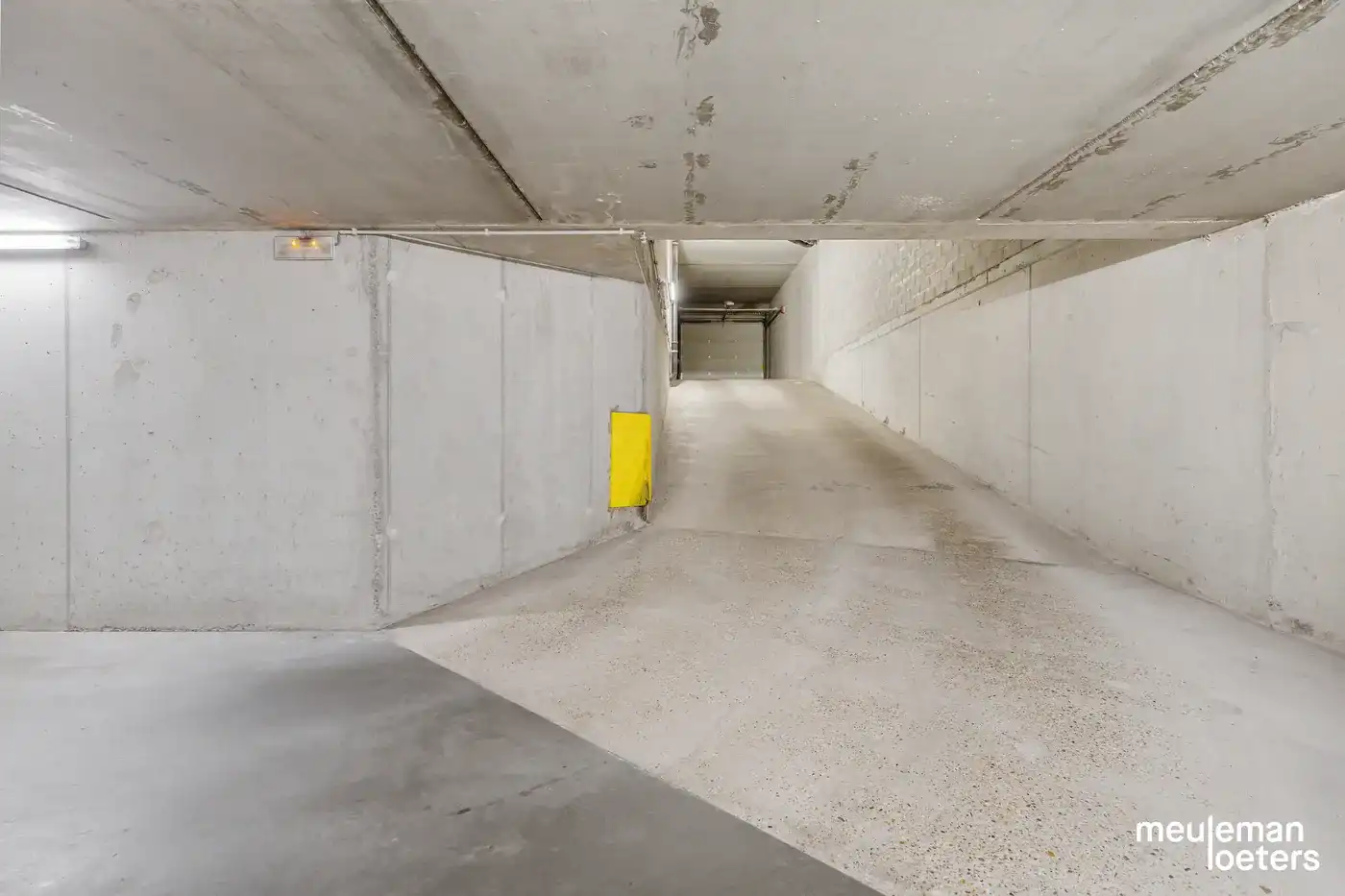 Riant en instapklaar duplexappartement met zéér ruime garagebox in centrum  foto 22