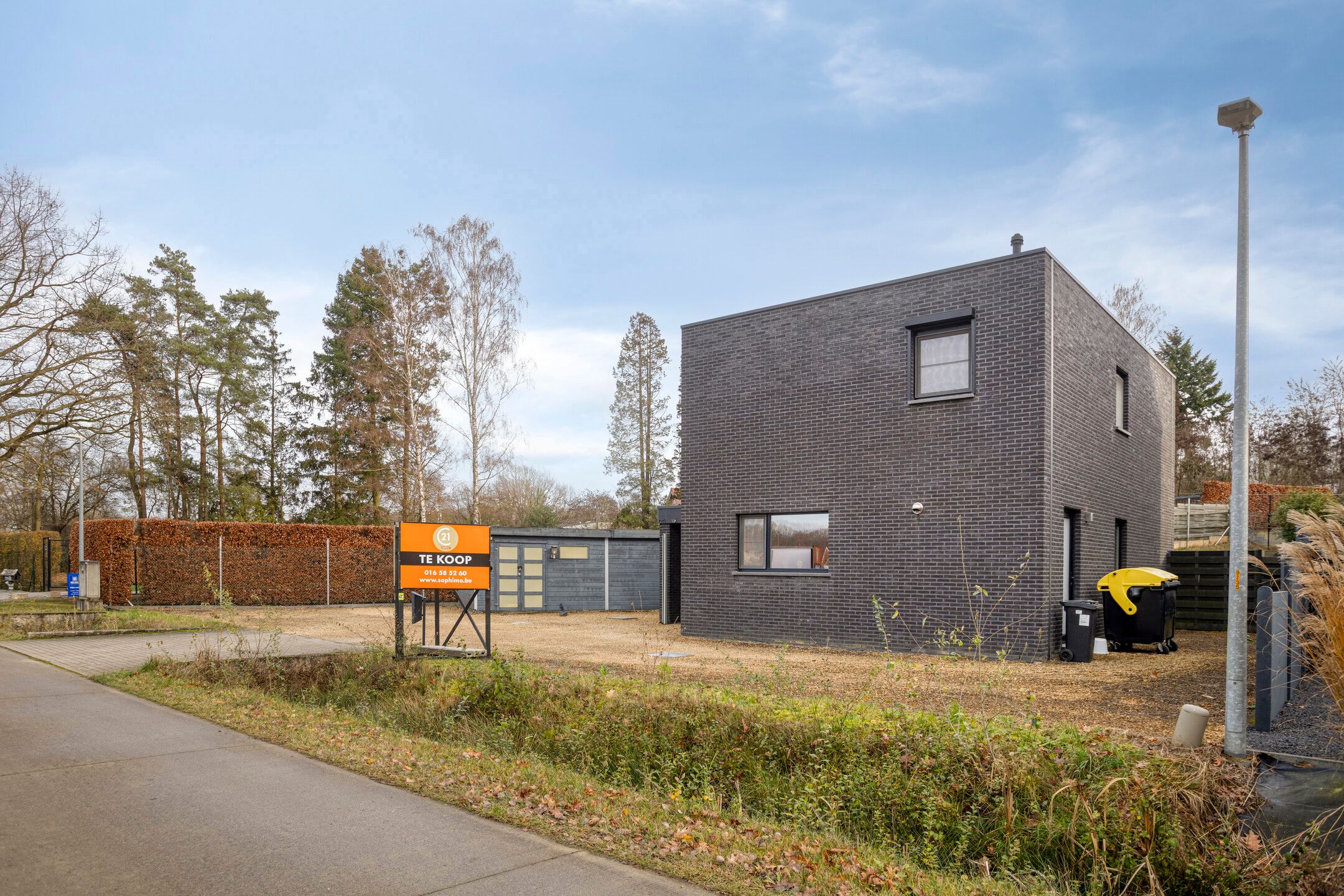 Landelijk gelegen, moderne woning op ruim perceel foto 2