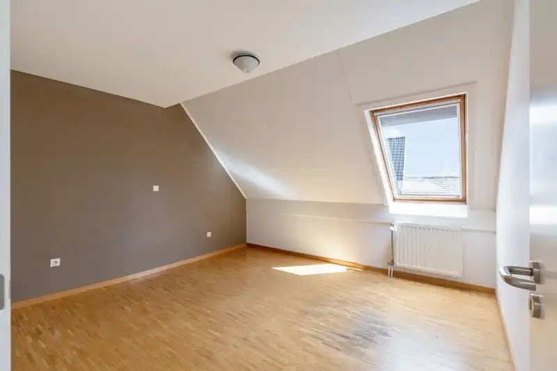 Appartement met 2 slaapkamers, parking en kelderberging in het centrum van Diest foto 10