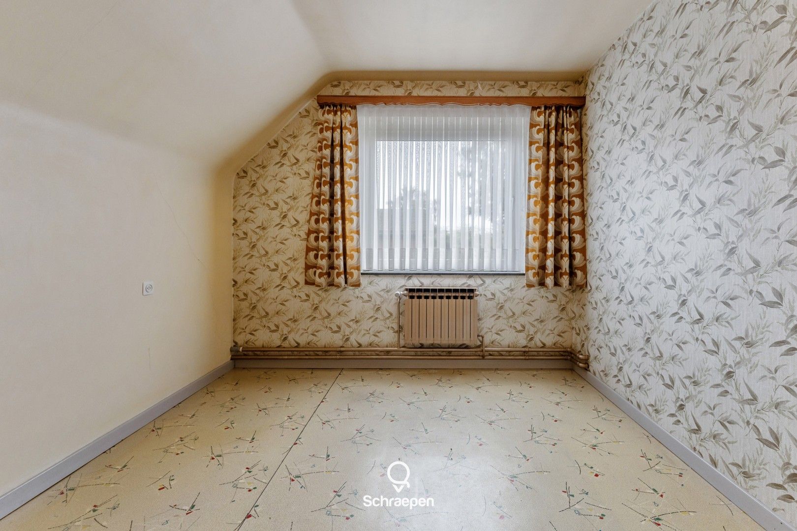Uitstekend gelegen renovatiewoning met 4 slpks op perceel van 17 are te Zonhoven! foto 14