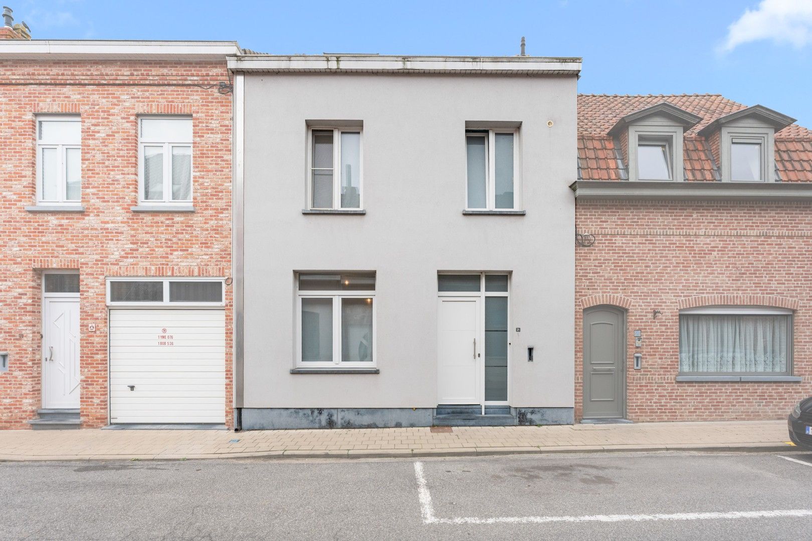 Instapklare woning met 3 slaapkamers en tuin in het gezellige Mesen foto {{pictureIndex}}
