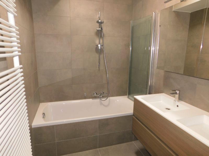 Appartement aan het water met zicht op de vaart inclusief garage en berging! foto 12