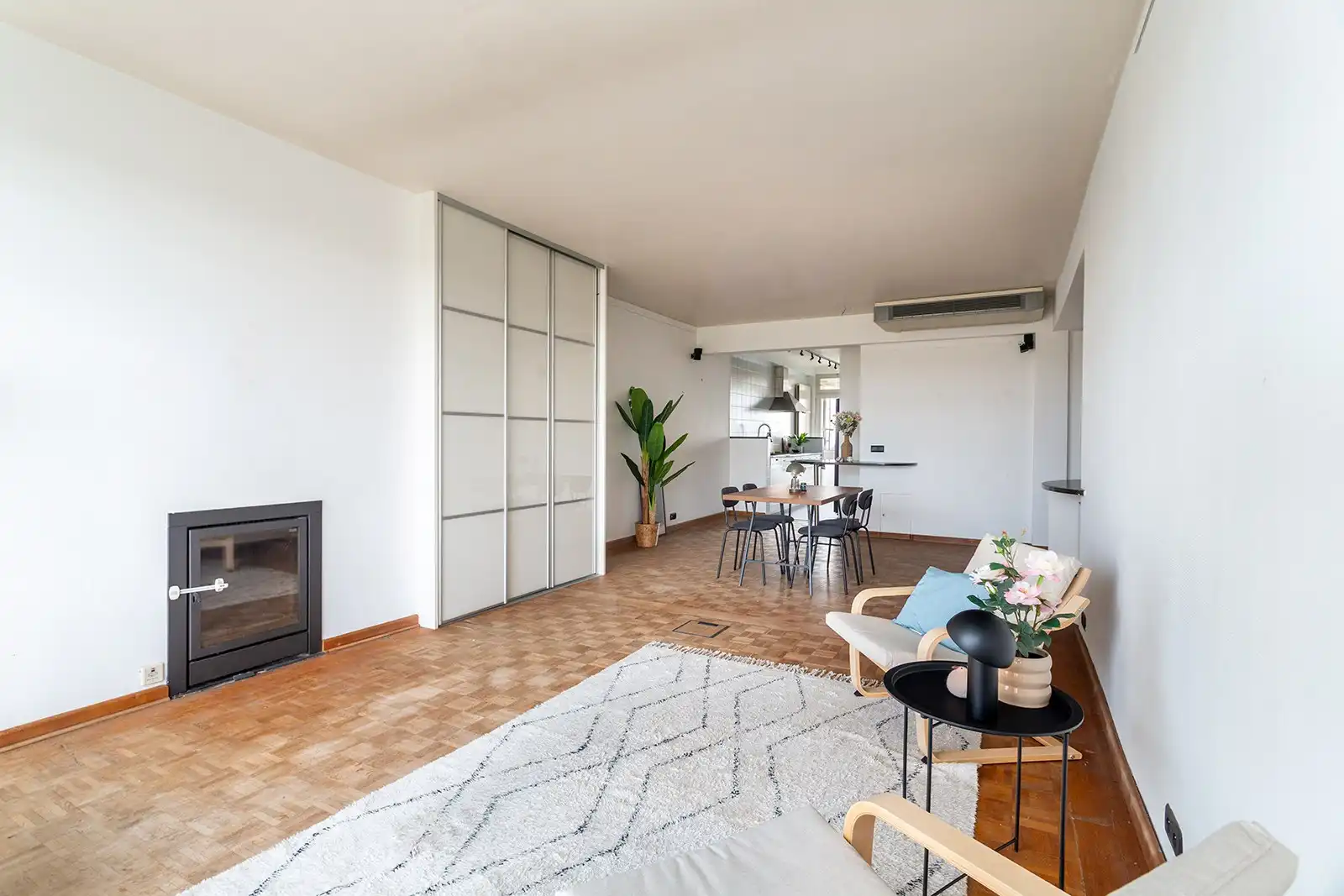 Appartement met twee slaapkamers op 10de verdieping foto 4