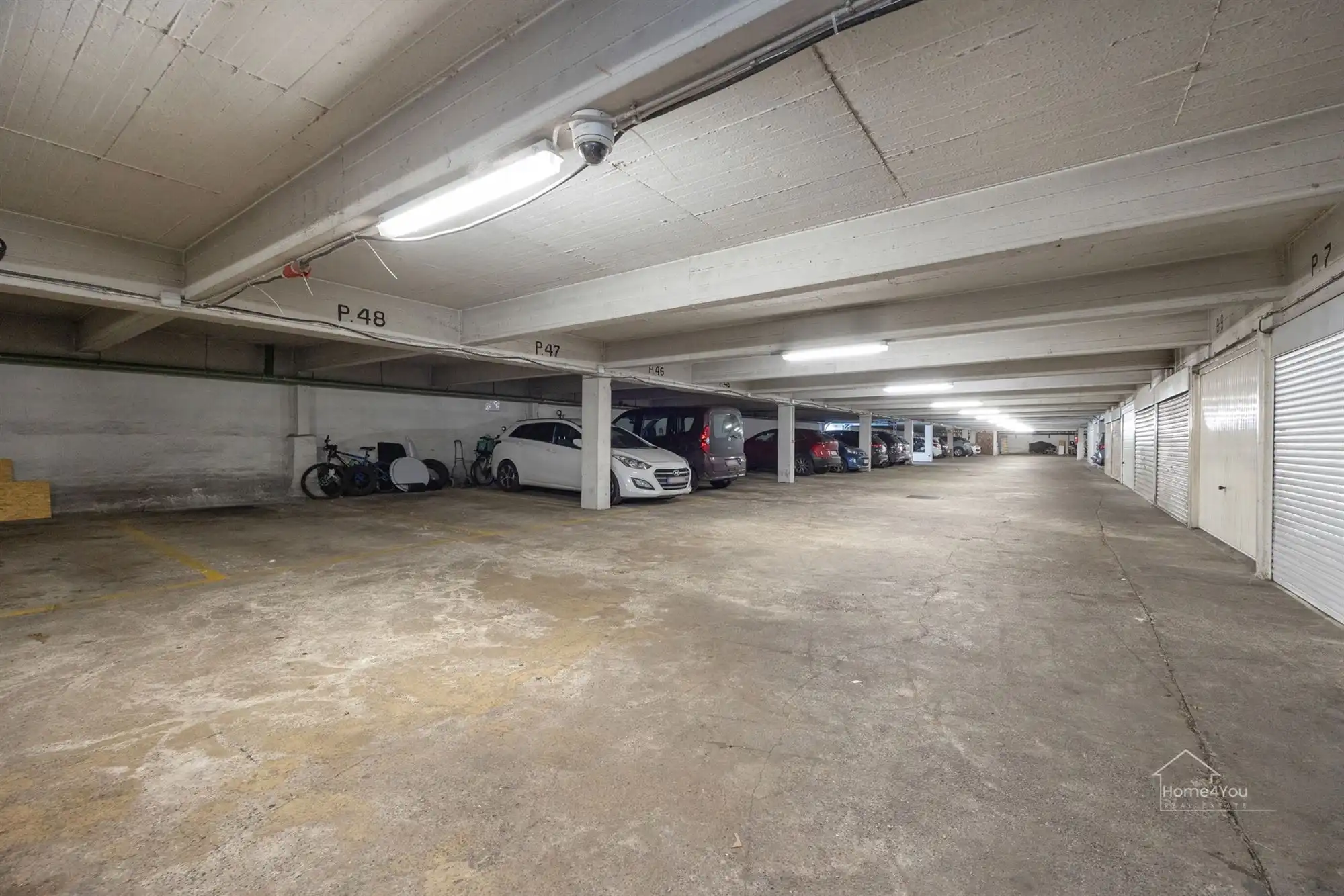 Lichtrijk 2-slaapkamerappartement te koop in Berchem! foto 13